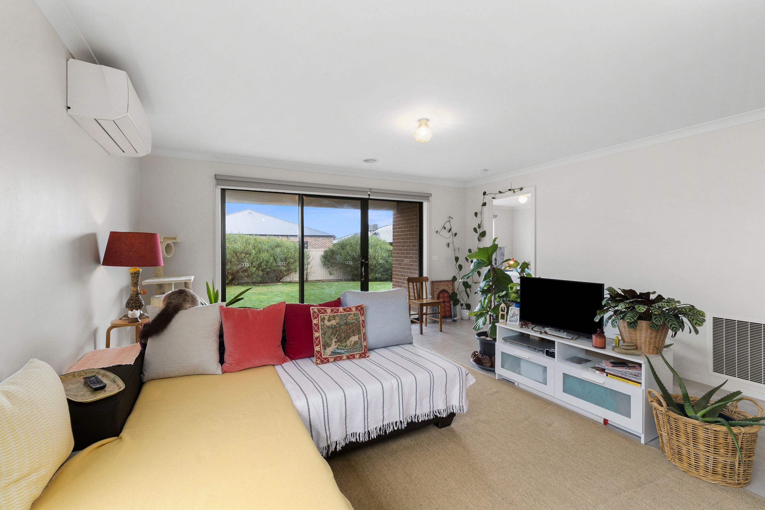 16 Barn Owl Avenue, WINTER VALLEY, VIC 3358