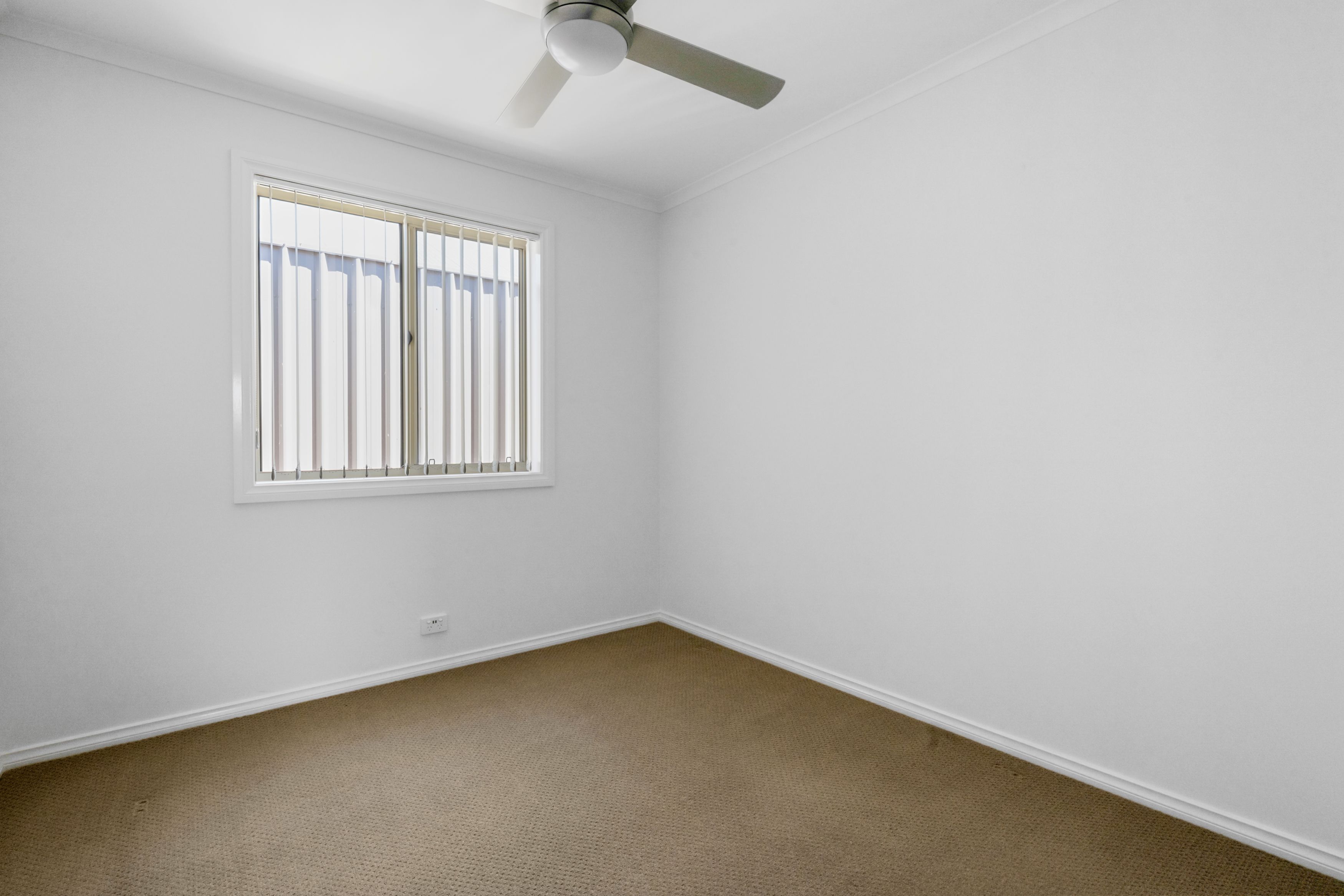 5 Willowbark Crescent — photo 11 of 17