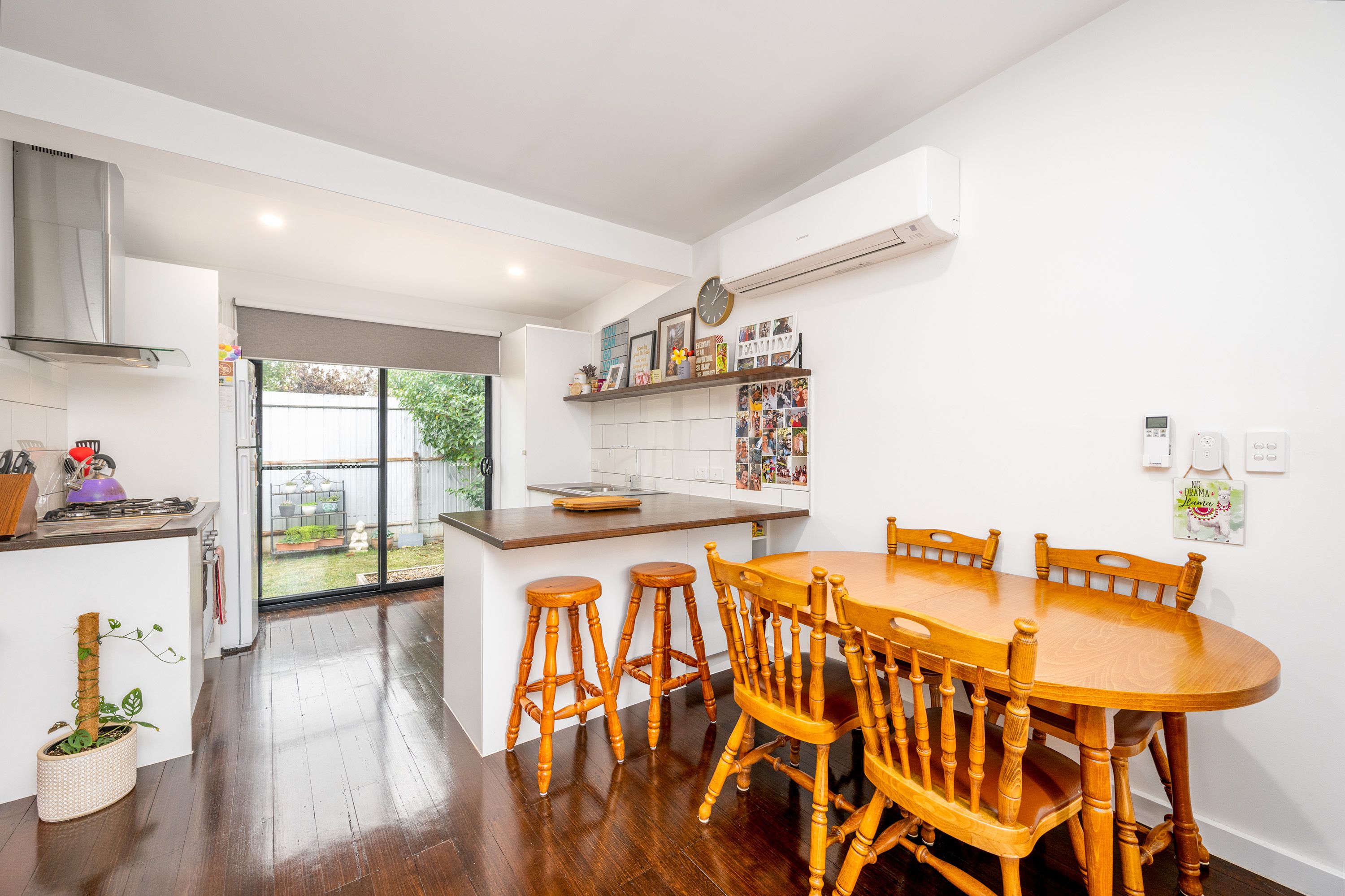 3/6 Charman Avenue — photo 3 of 13