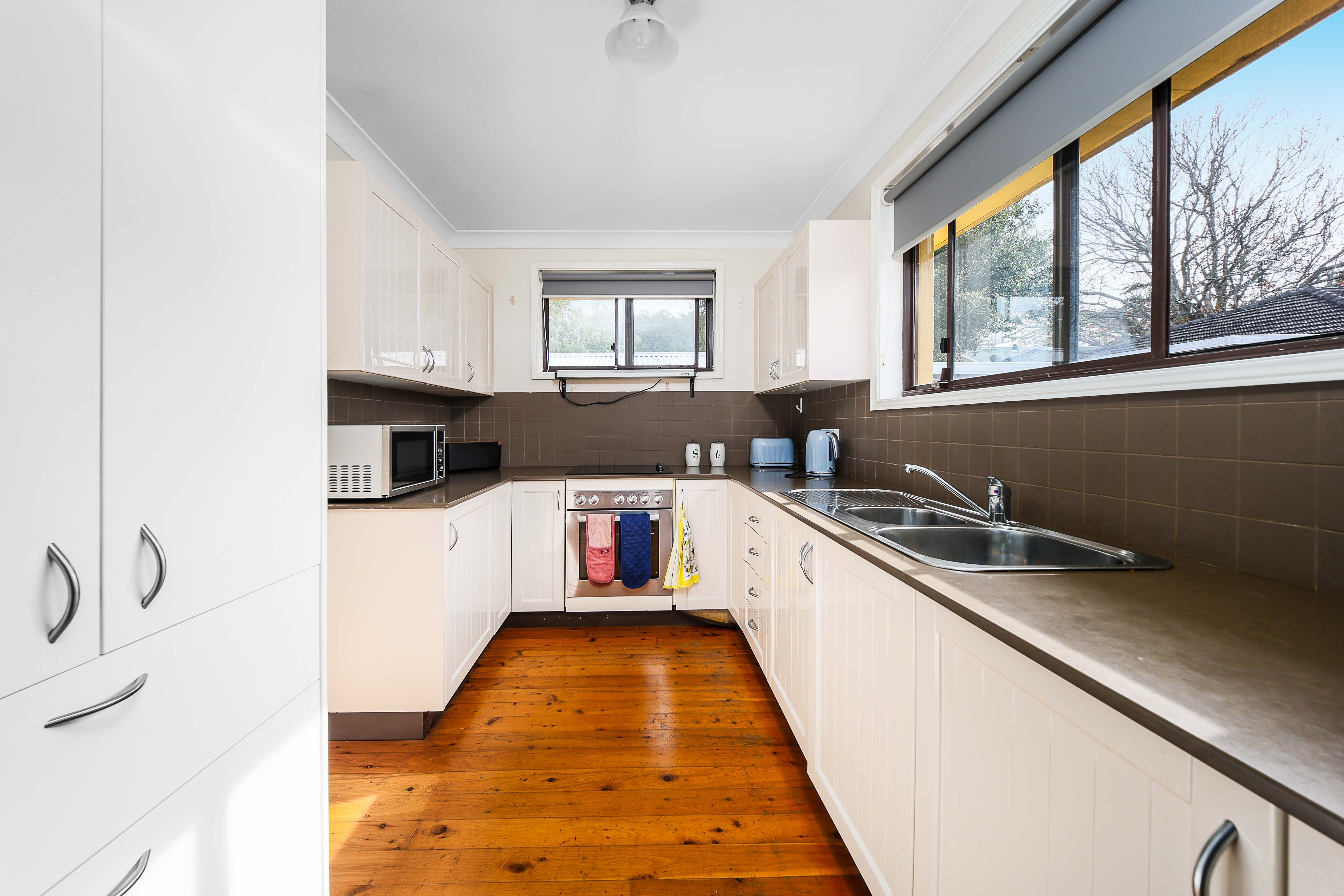 2/98 Brisbane Avenue — photo 5 of 12