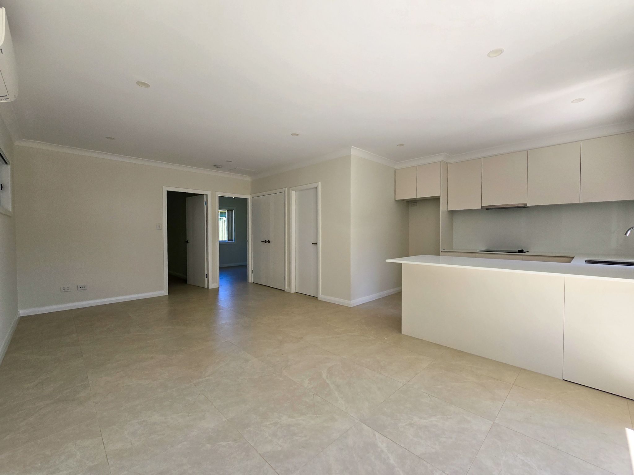 8a Cuthel Place, Campbelltown, NSW 2560