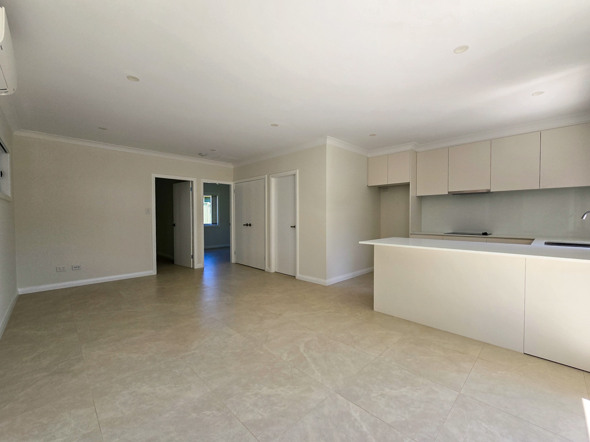 8a Cuthel Place, Campbelltown, NSW 2560