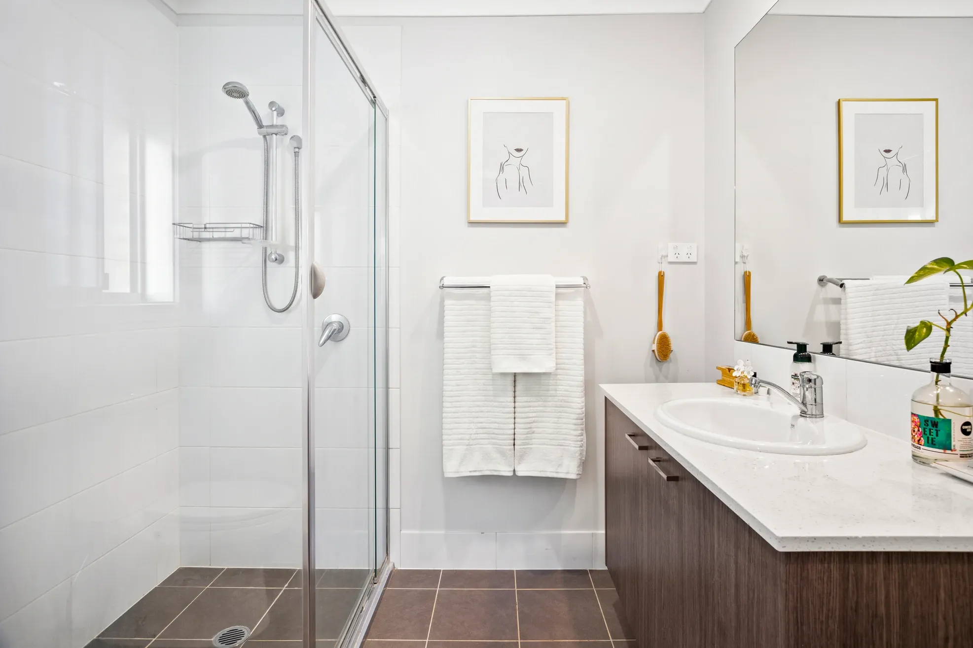 37 Matthias Street — photo 12 of 15