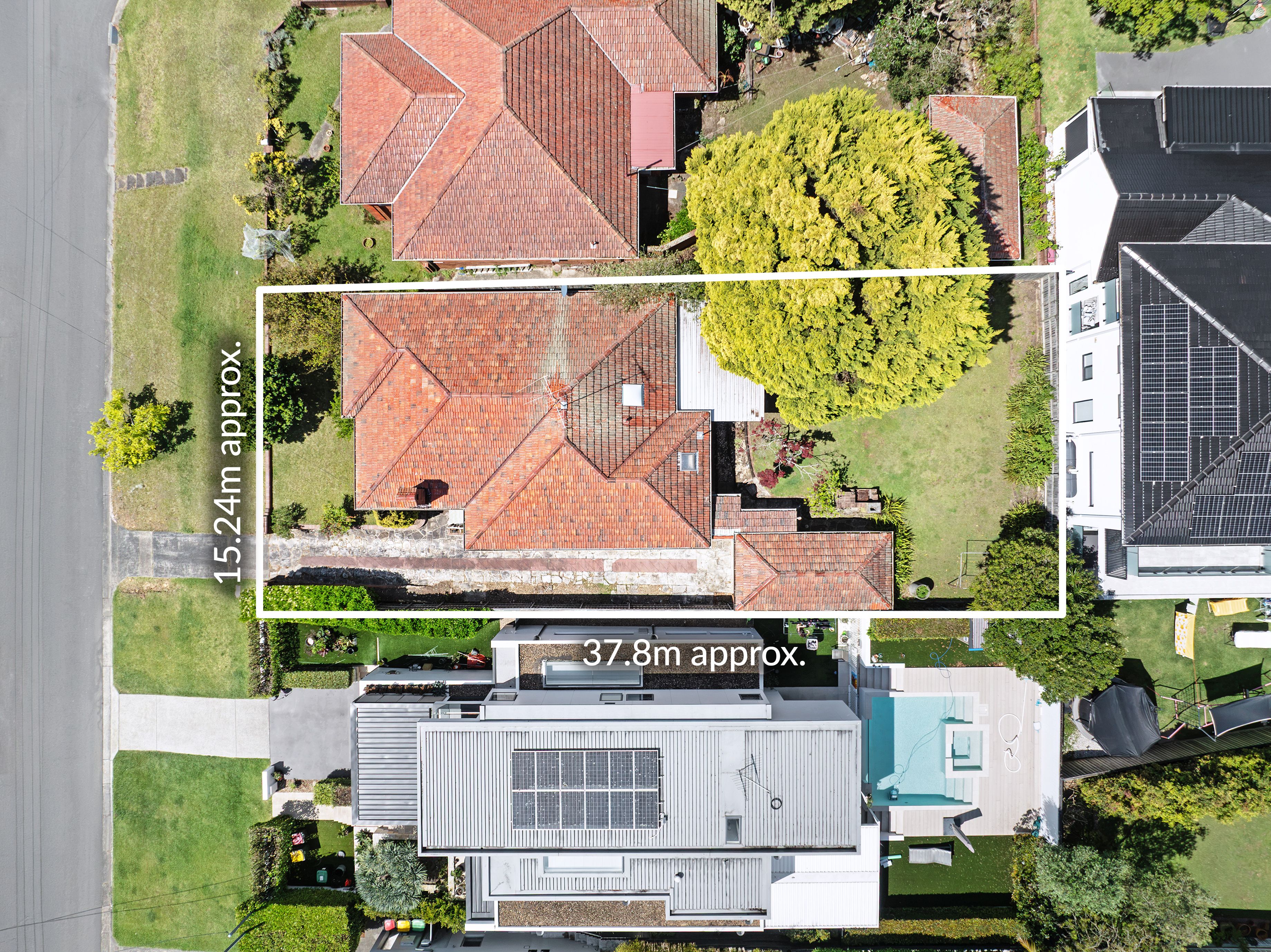 12 Aubrey Road — photo 3 of 14