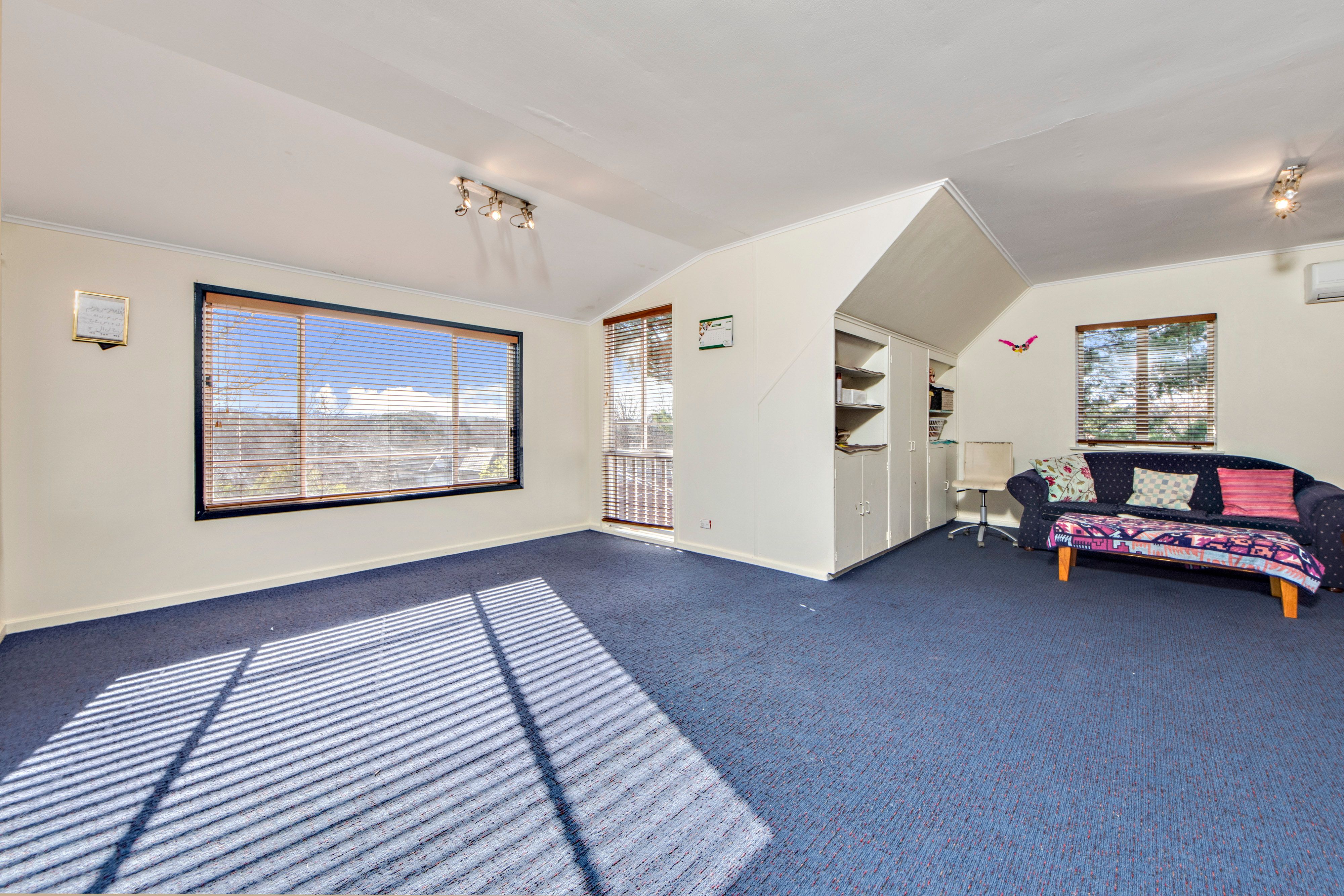 81 Hopetoun Circuit, Yarralumla, ACT 2600