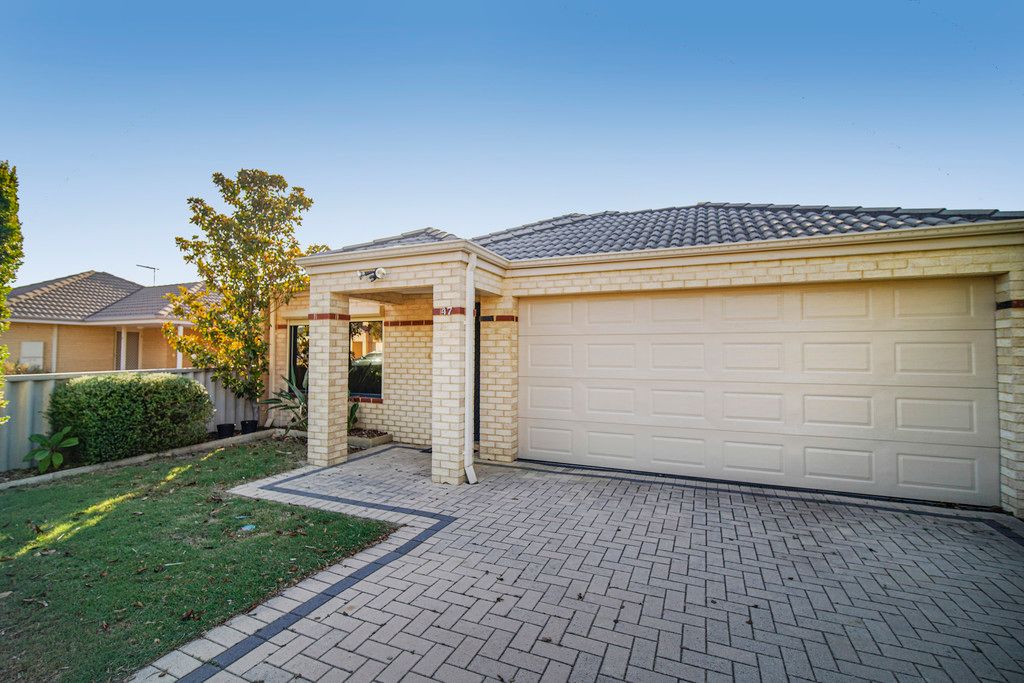 47 Orpington Street, Cloverdale, WA 6105