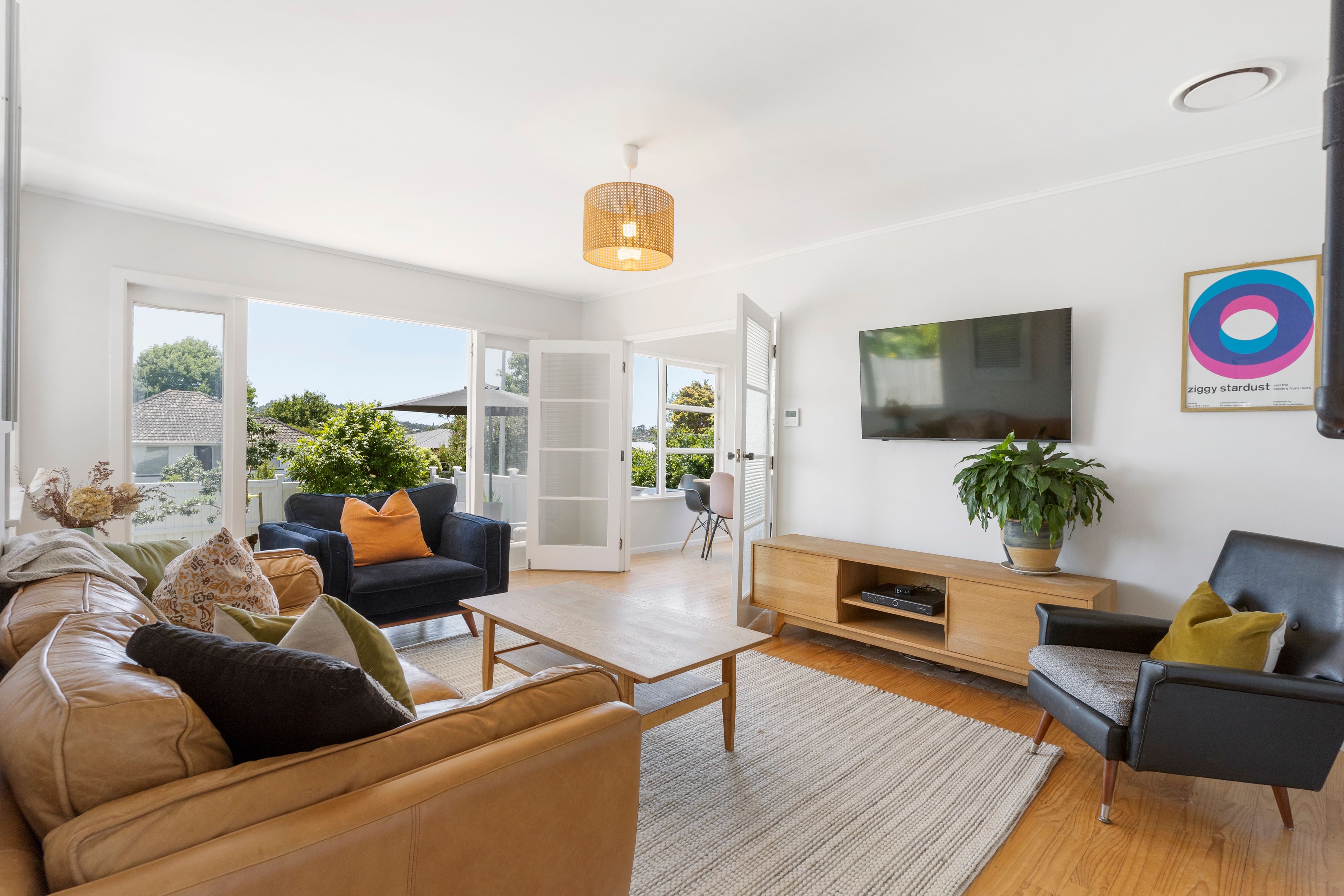 55 Fairclough Road, Beach Haven, North Shore City