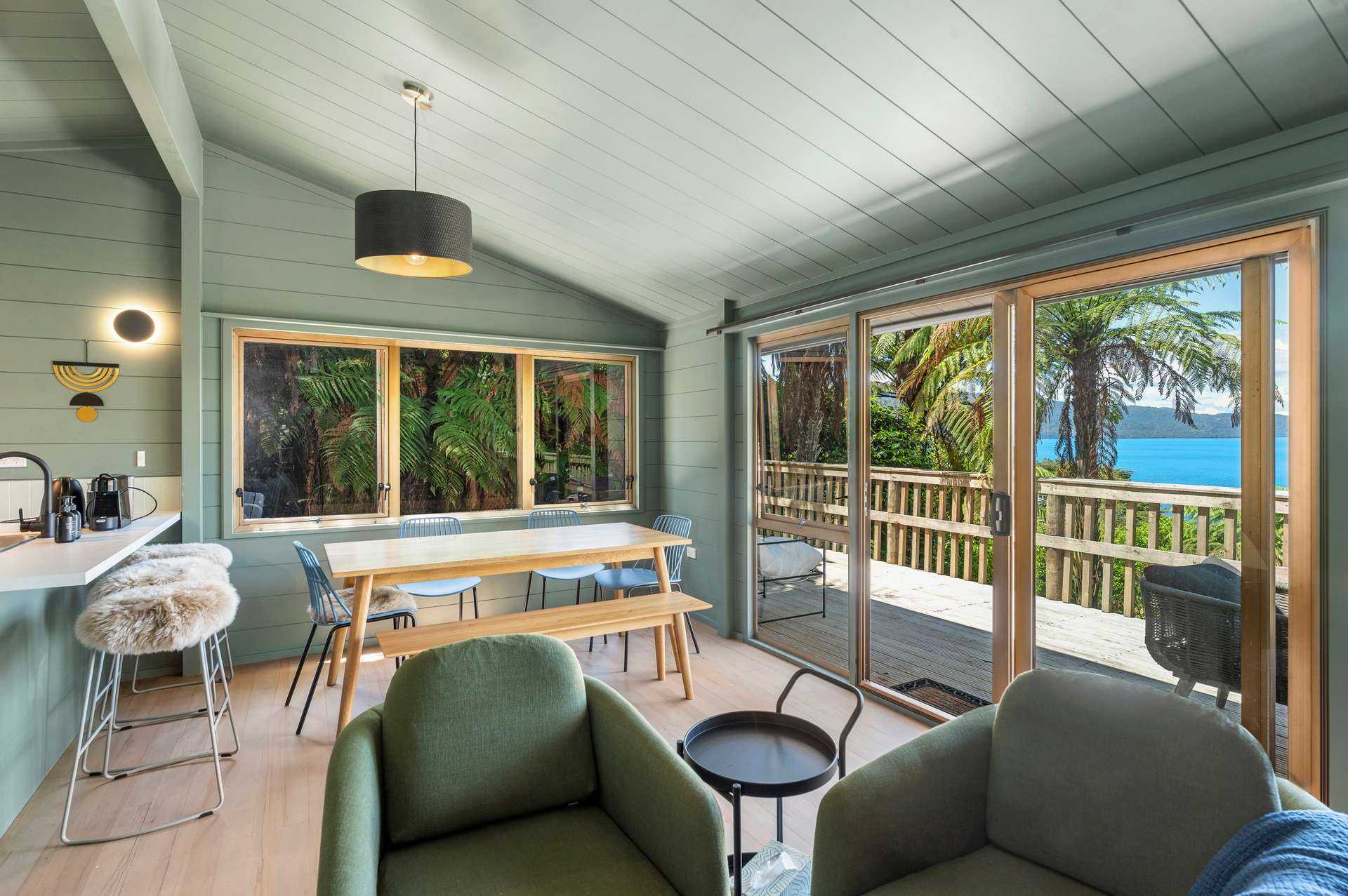 248 Spencer Road photo 2