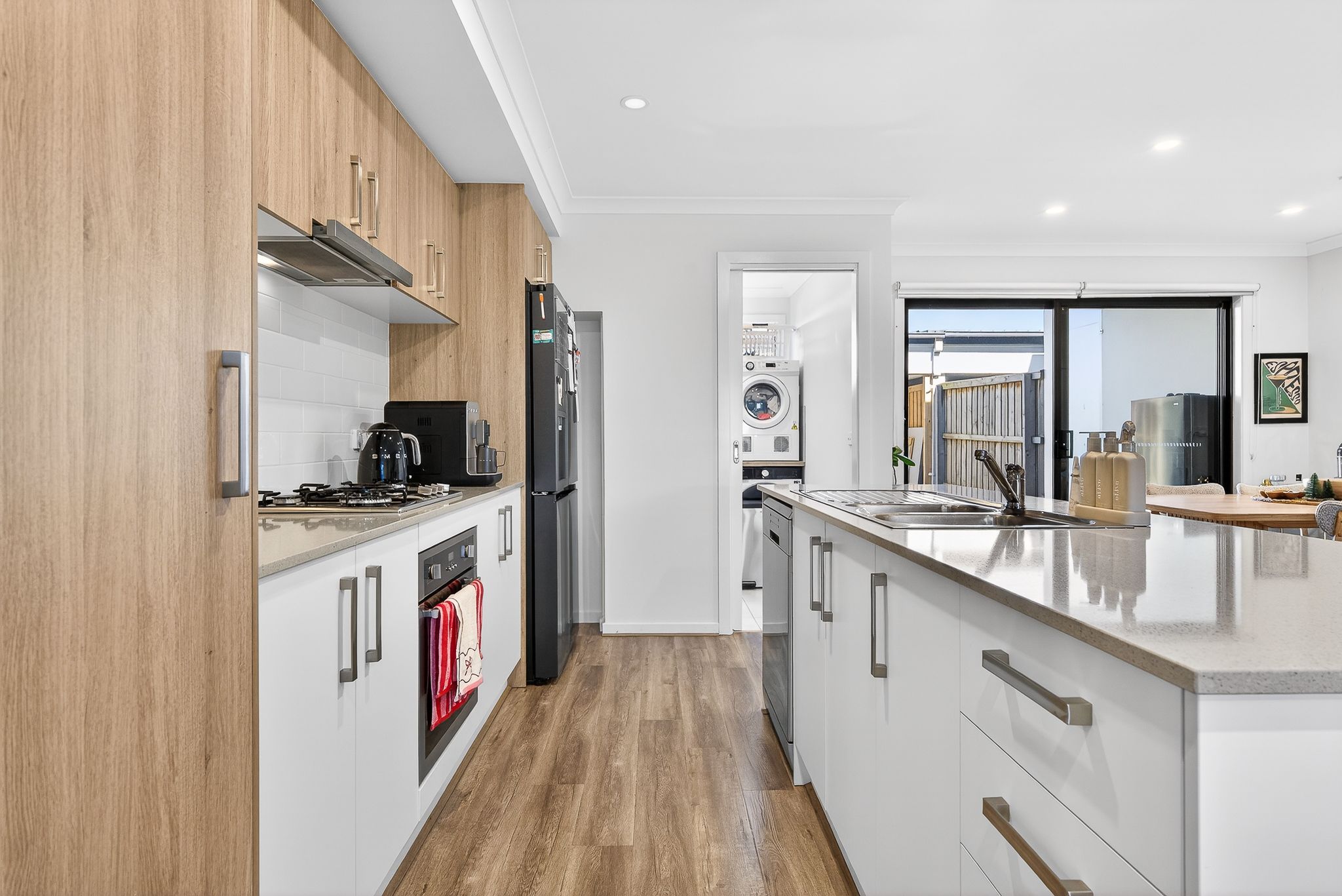 9 Helensburch Passage, Cranbourne West, VIC 3977