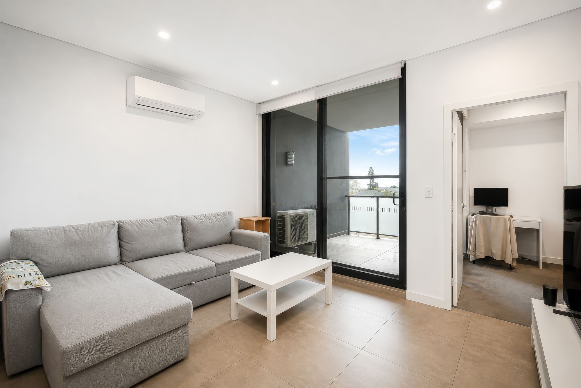210/1 Oxford Street, Blacktown, NSW 2148