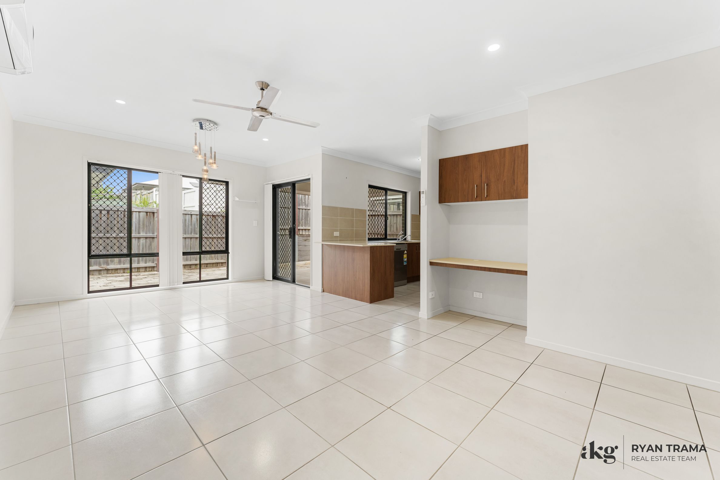 15 Mount Ballow Street, Park Ridge, QLD 4125