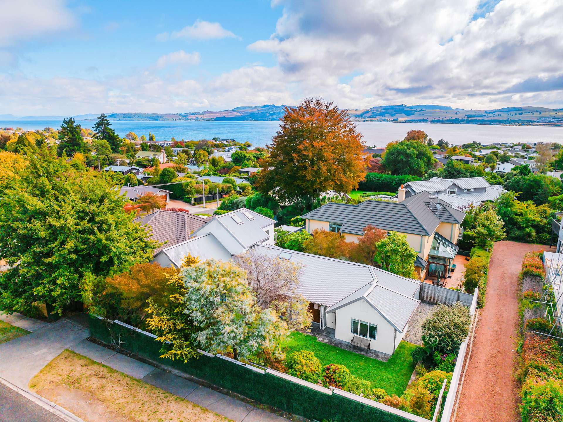 26 Arrowsmith Avenue photo 3