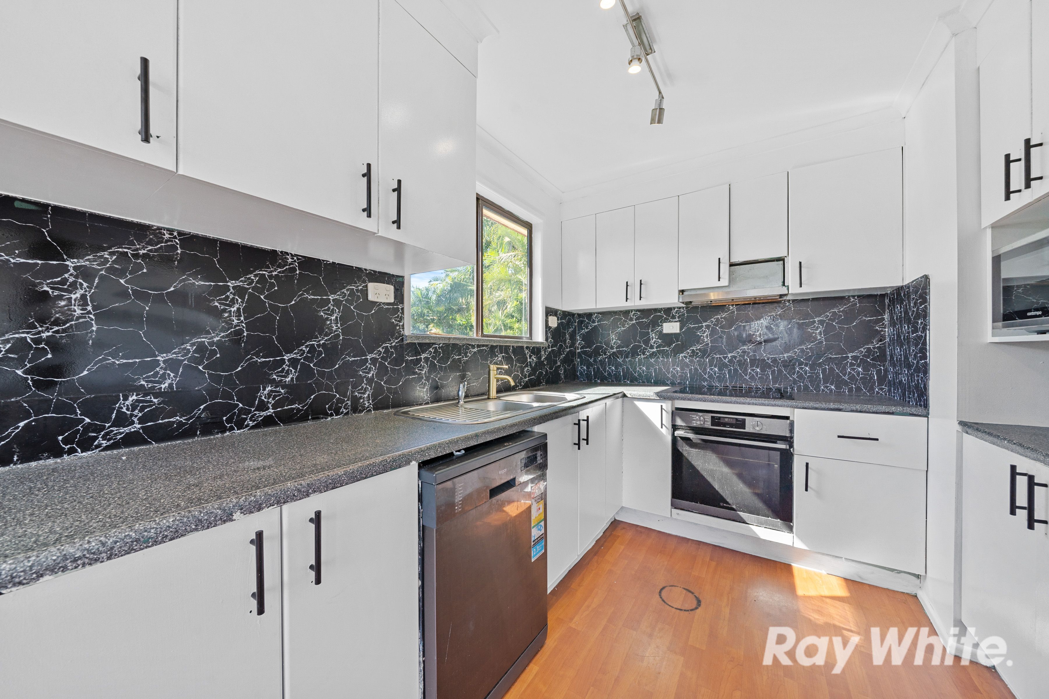 6 Orm Court, Marsden, QLD 4132