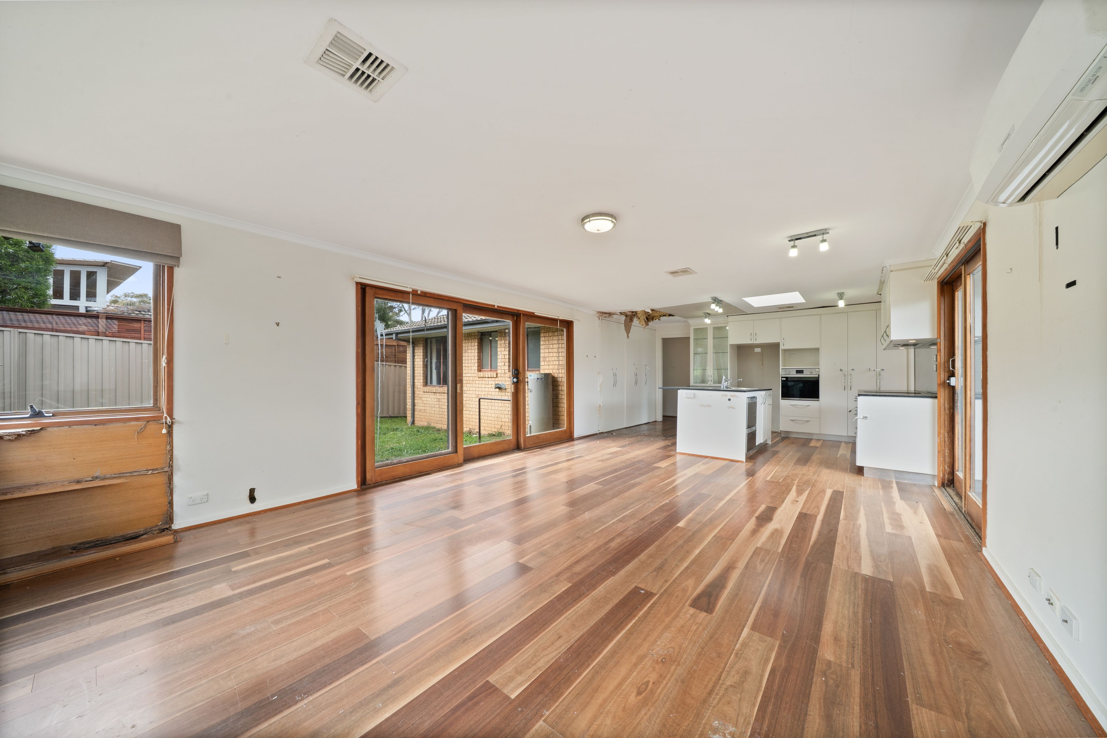 49 Guthridge Crescent — photo 5 of 17