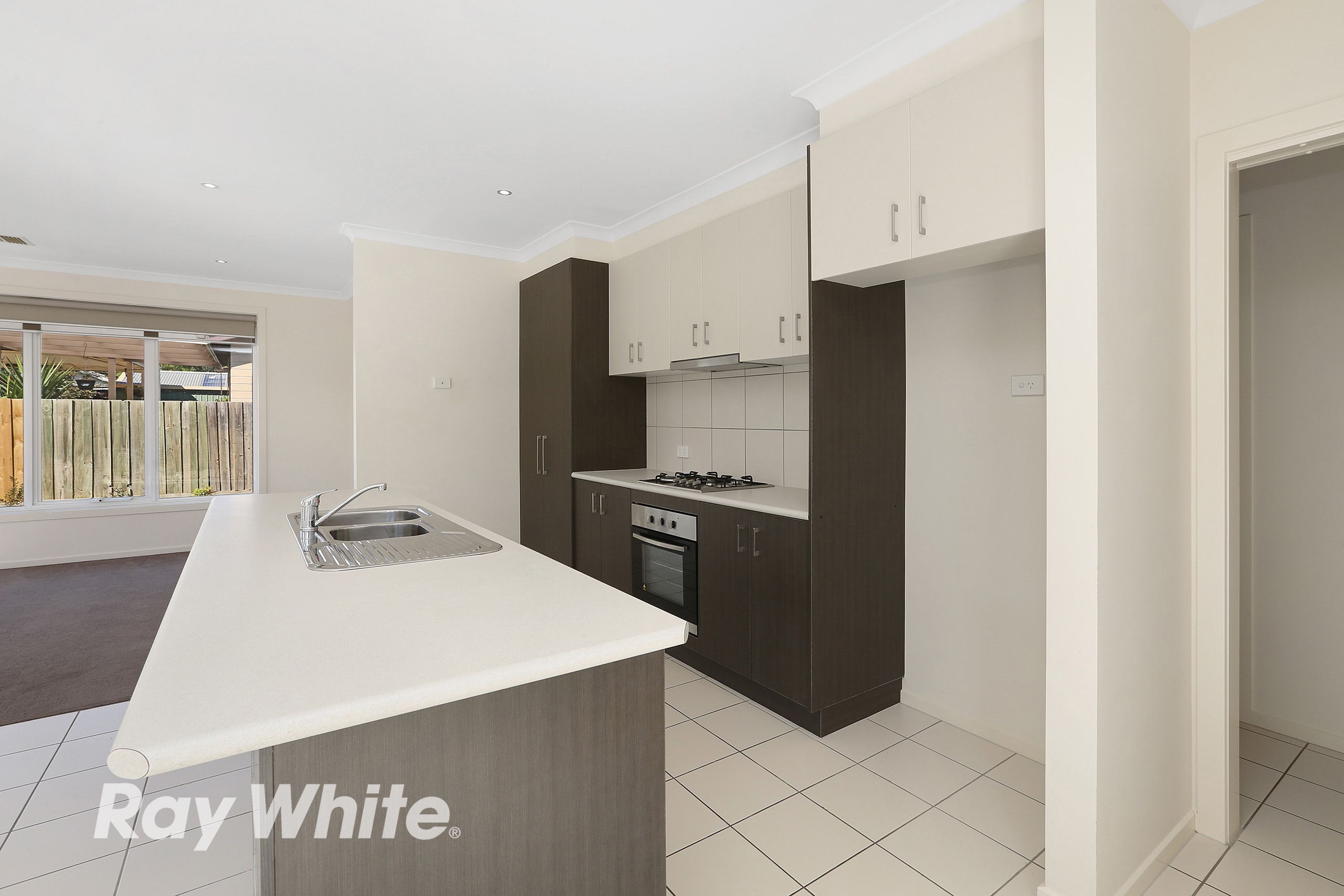 2/34 Station Lake Road, Lara, VIC 3212