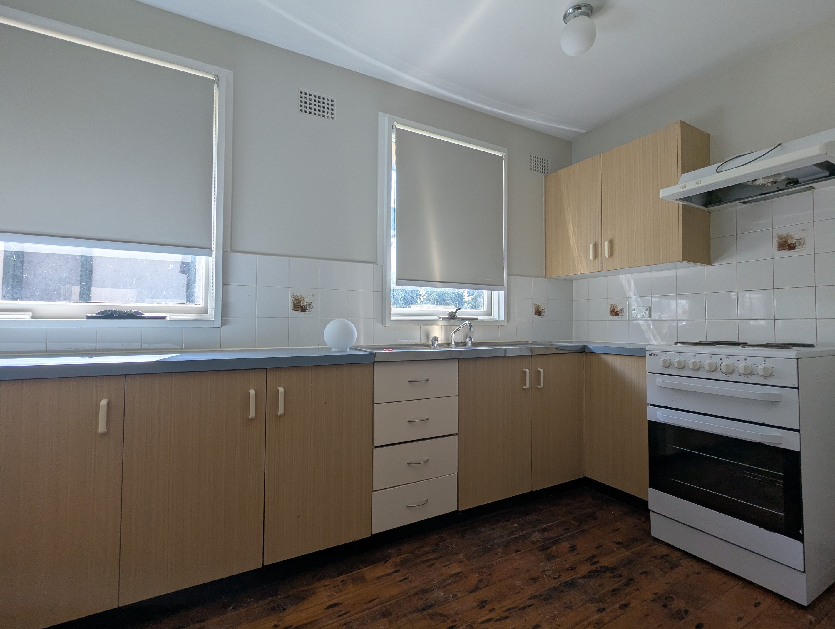 10 Falkiner Way, Airds, NSW 2560