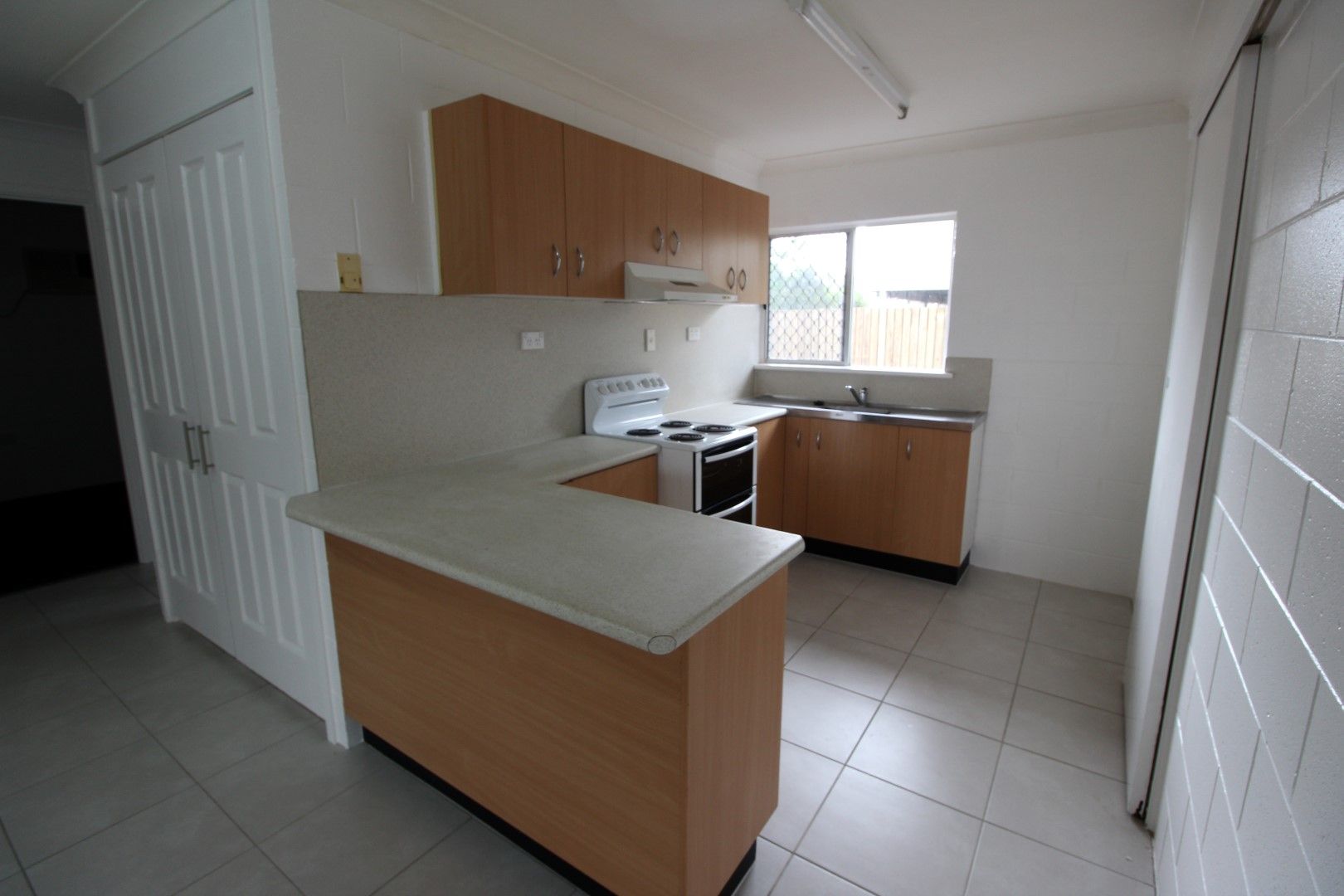 1/13 Shelton Street, Kirwan, QLD 4817