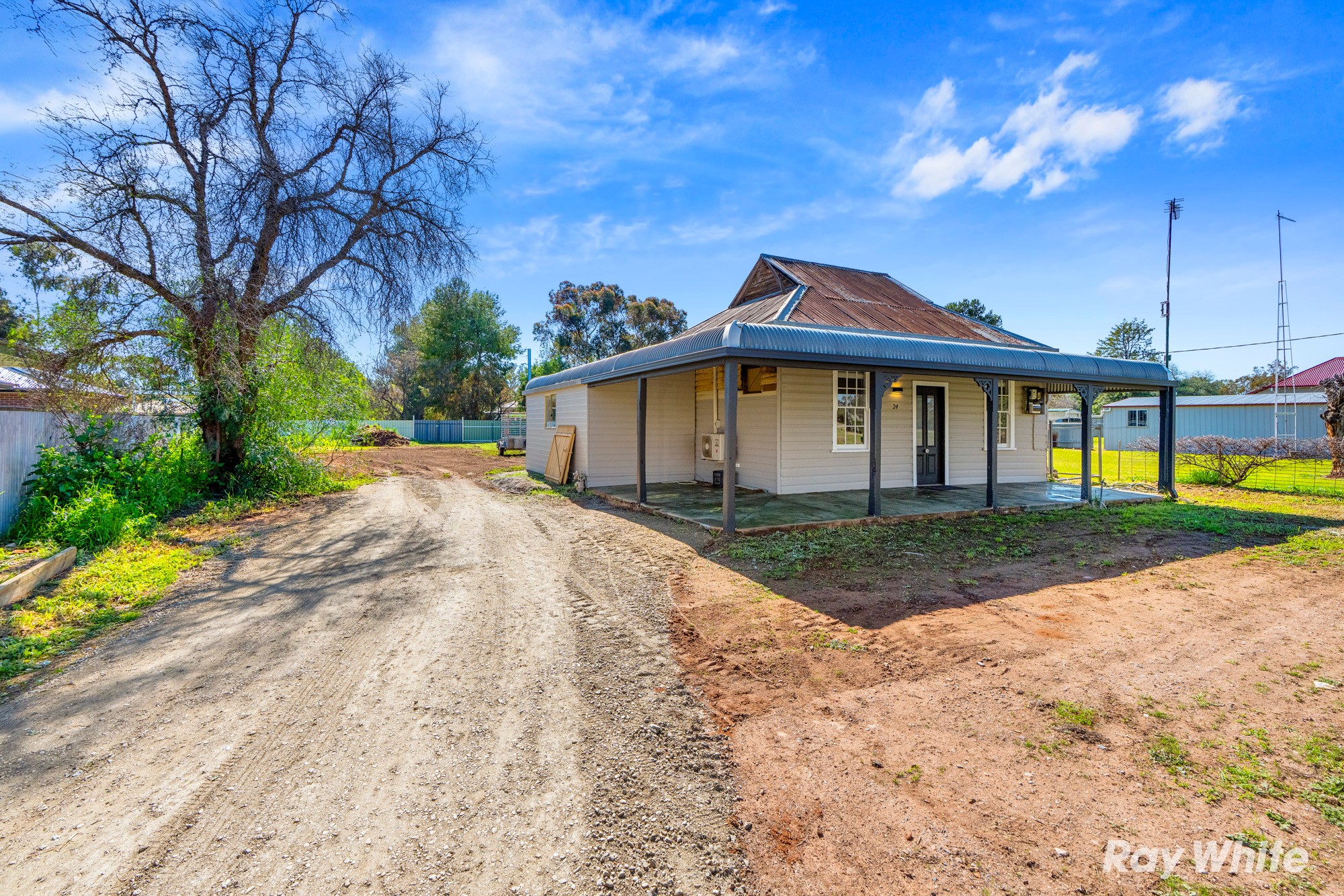 24 Derry Street, Ganmain, NSW 2702