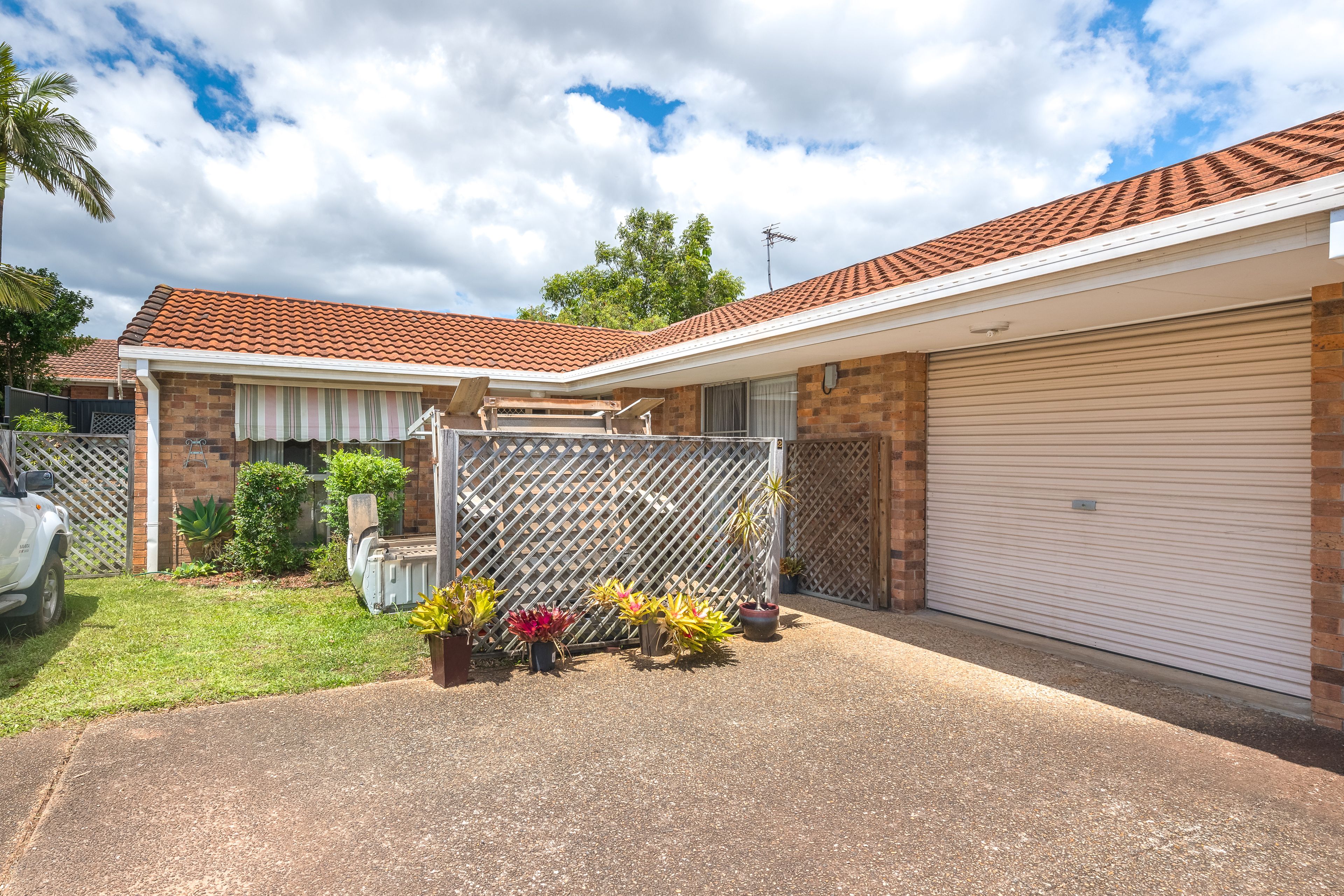2/10 Ash Court, Arundel, QLD 4214