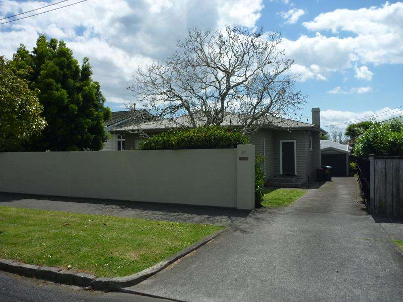 87 Huia Road photo 5