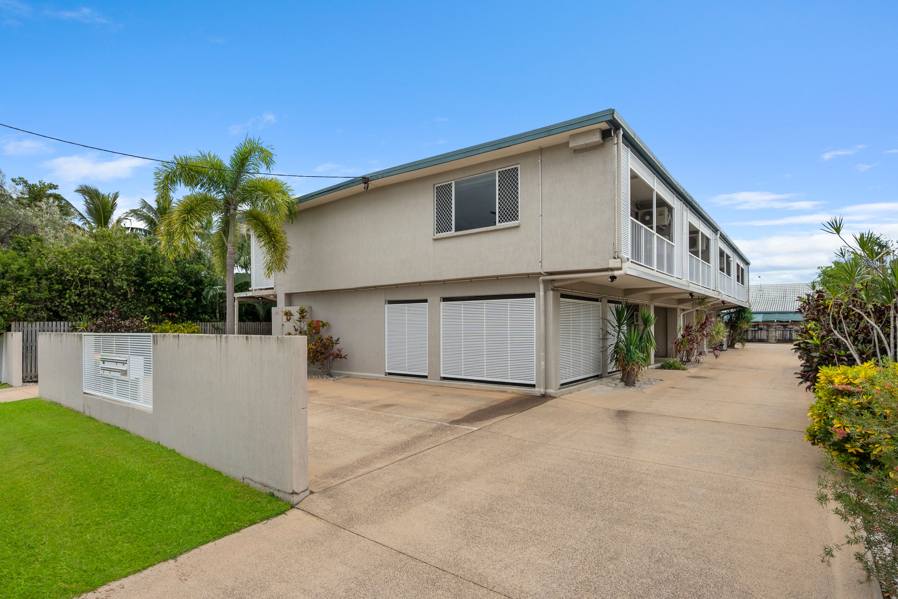 11 Derby Street, Pimlico QLD 4812