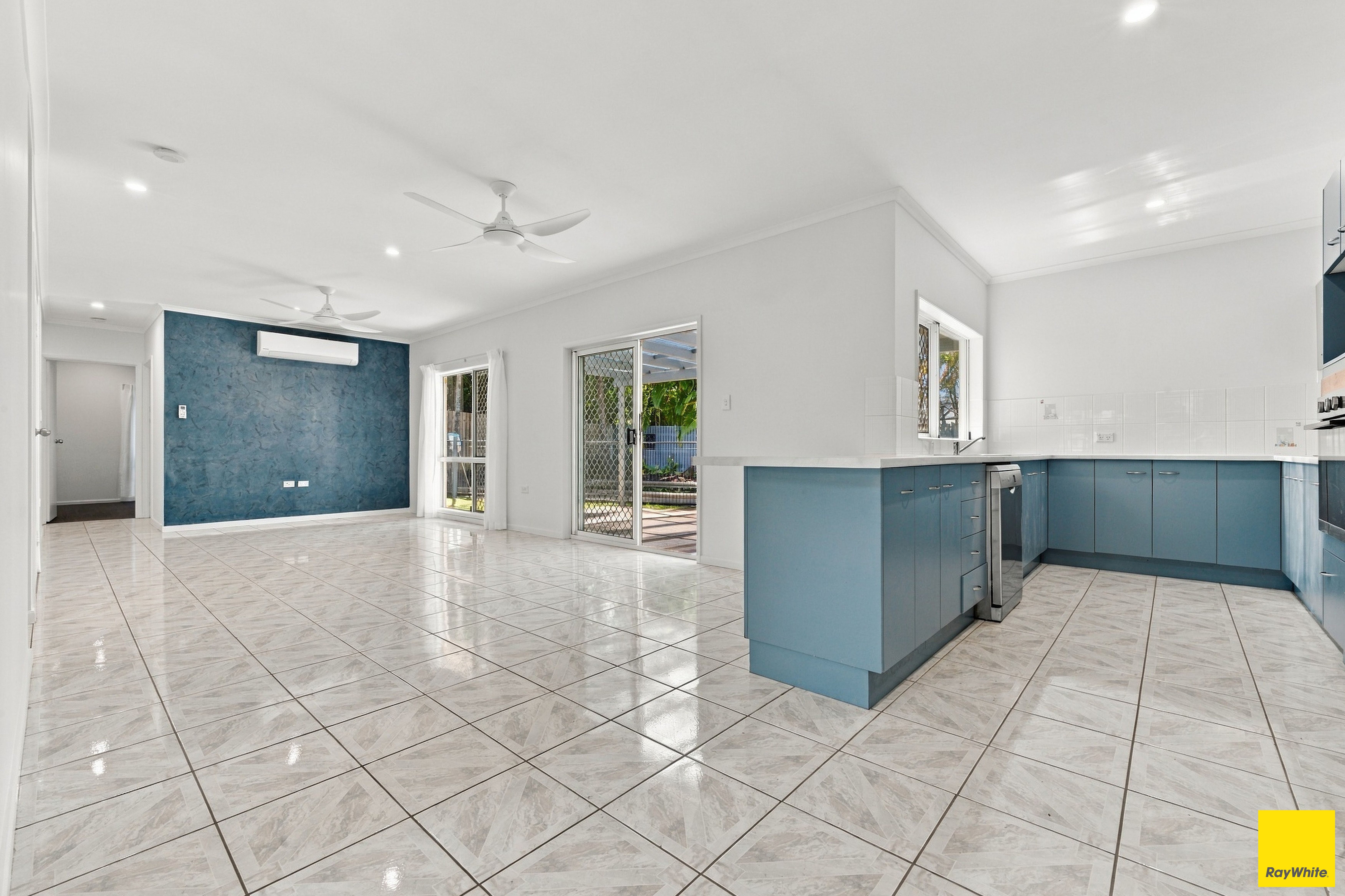 222 Robert Road — photo 5 of 17
