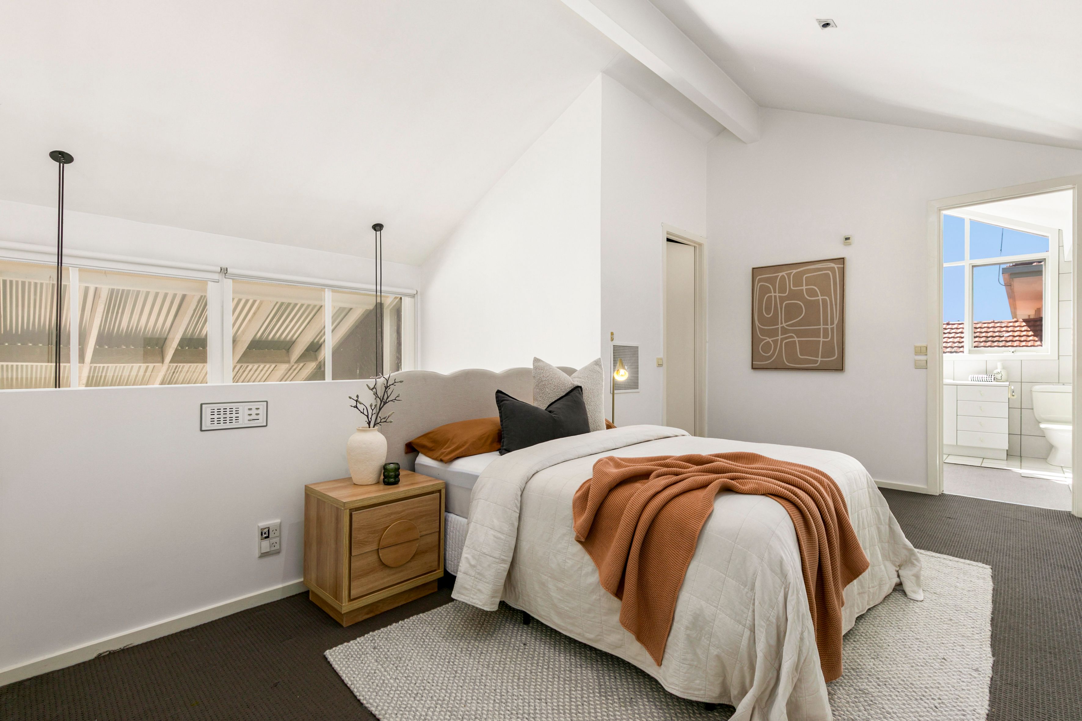 22 Normanby Drive — photo 10 of 15