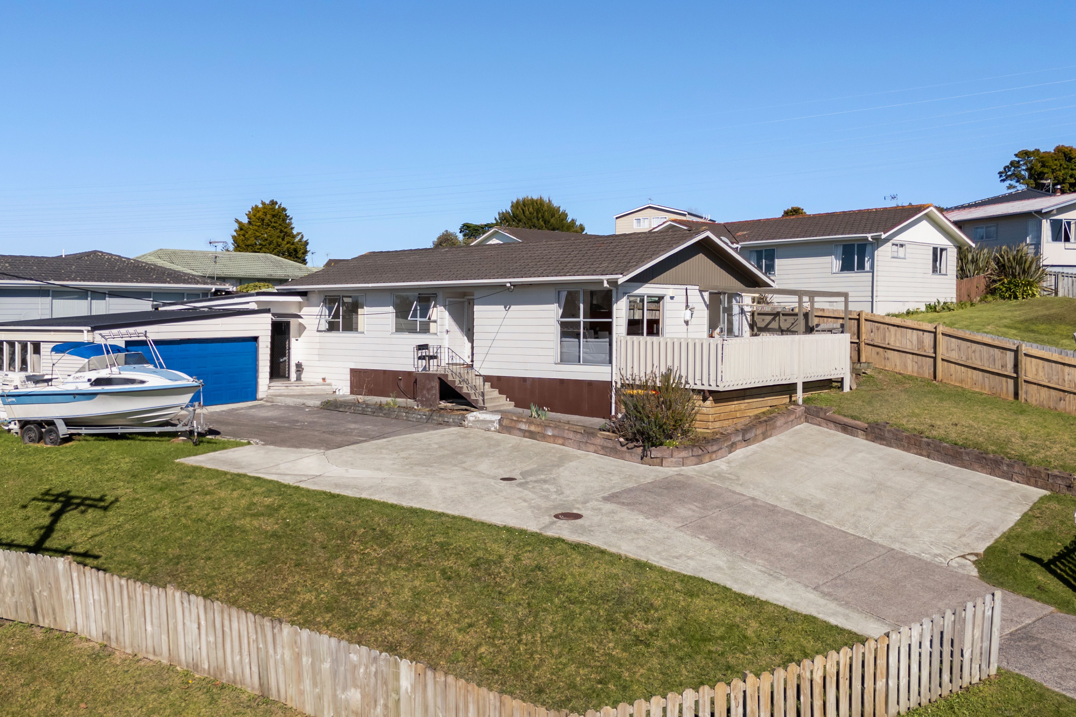 2 & 2A Doone Place, Massey, Waitakere City
