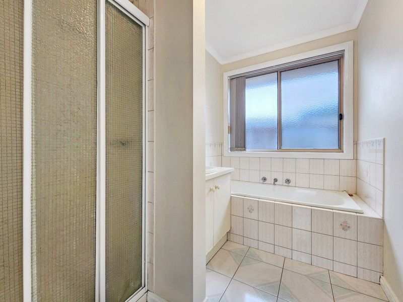25 Coolabah Crescent — photo 8 of 15