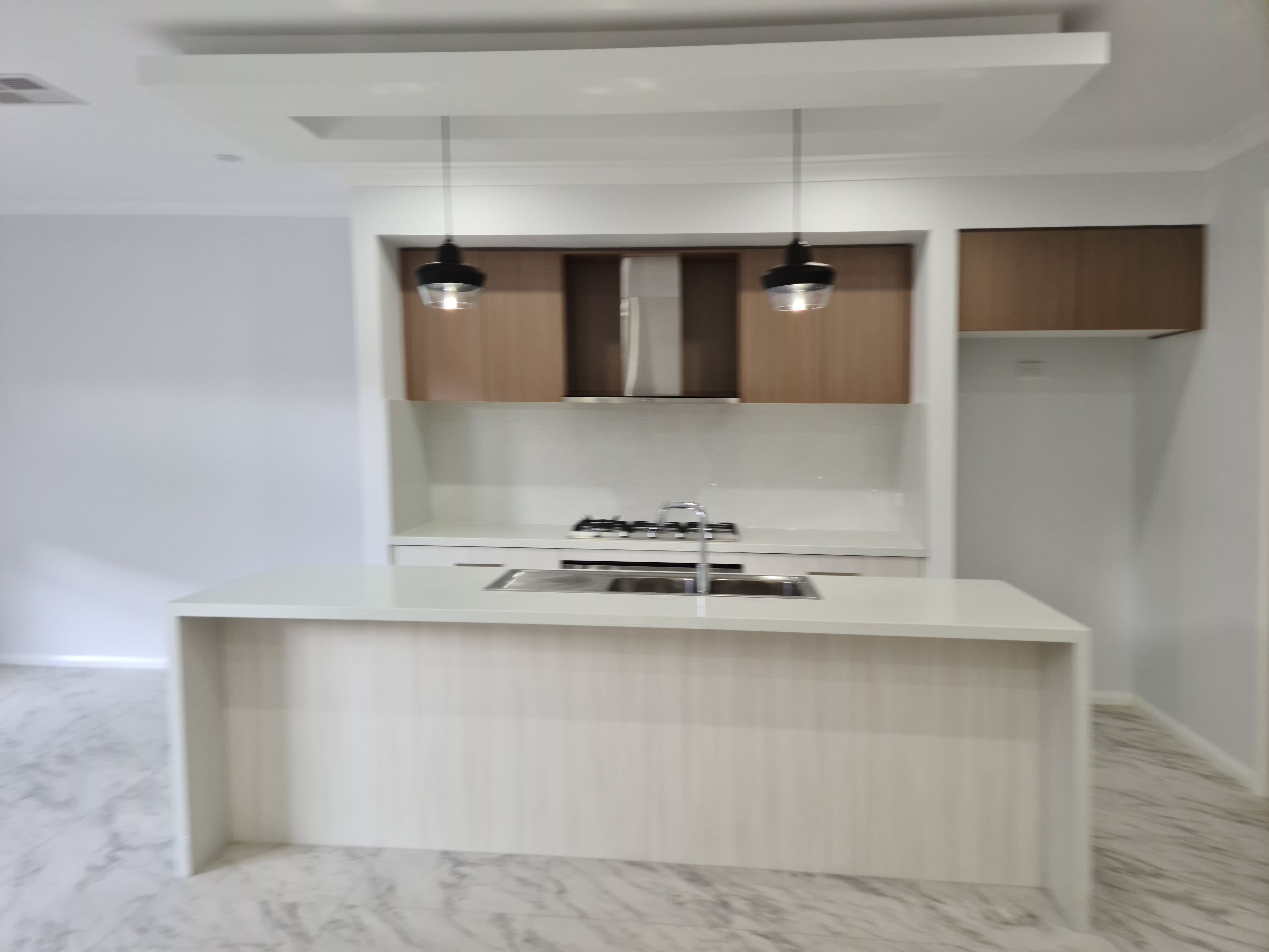 38 Manorwood Crescent — photo 9 of 15