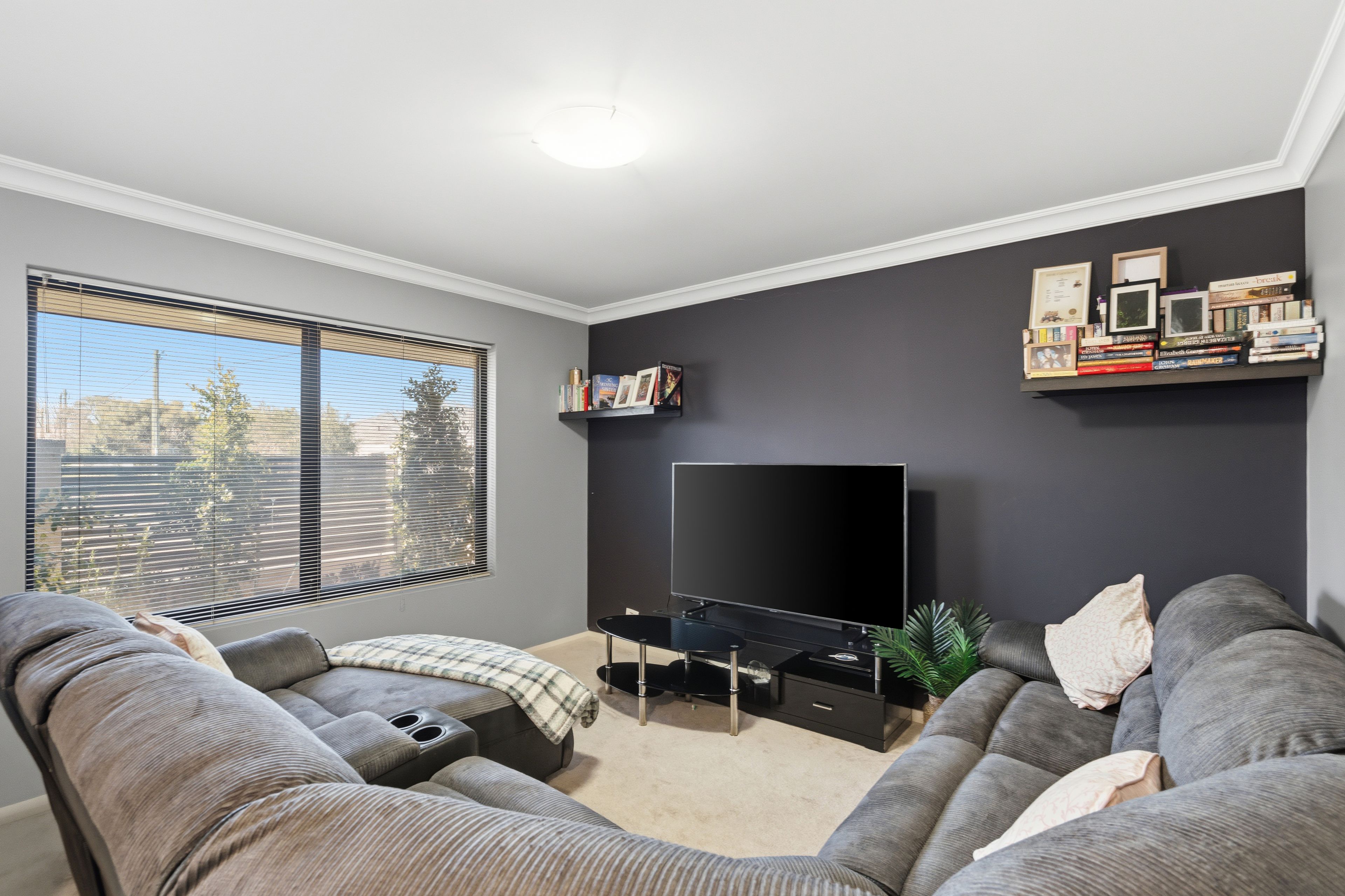 366A Hardey Road — photo 4 of 25