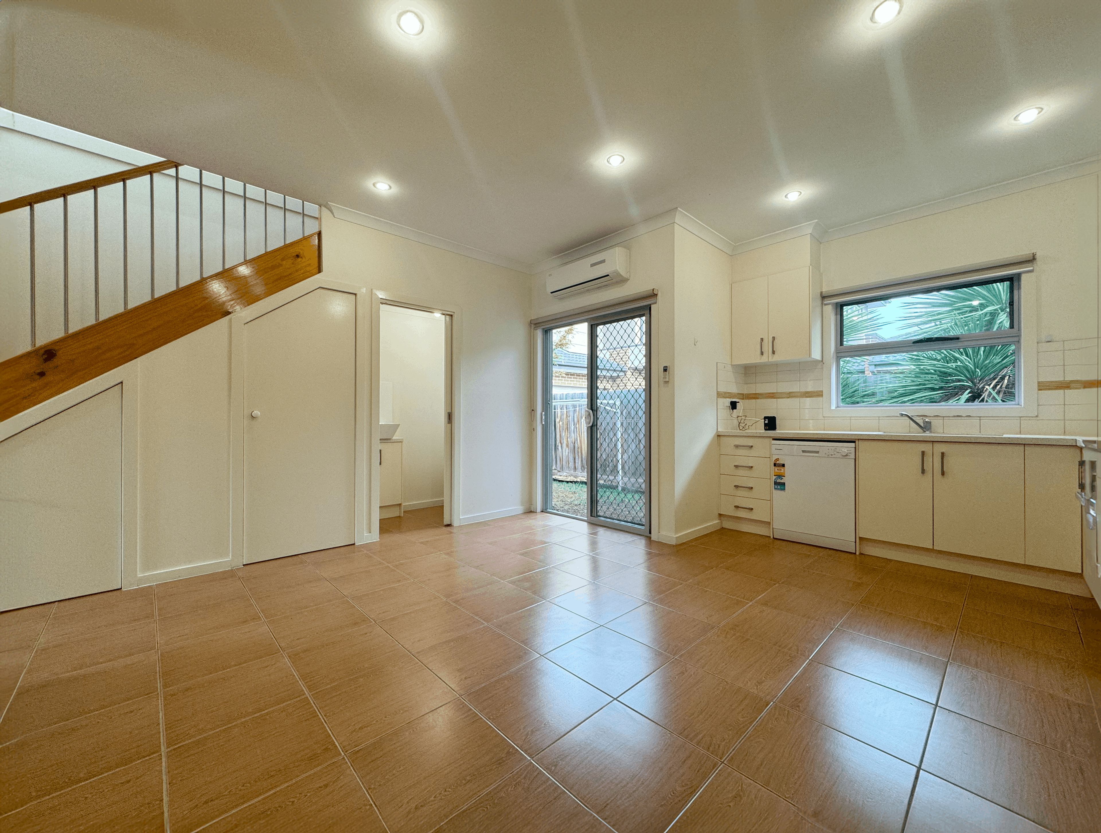 3/5 Elsey Road, Reservoir, VIC 3073