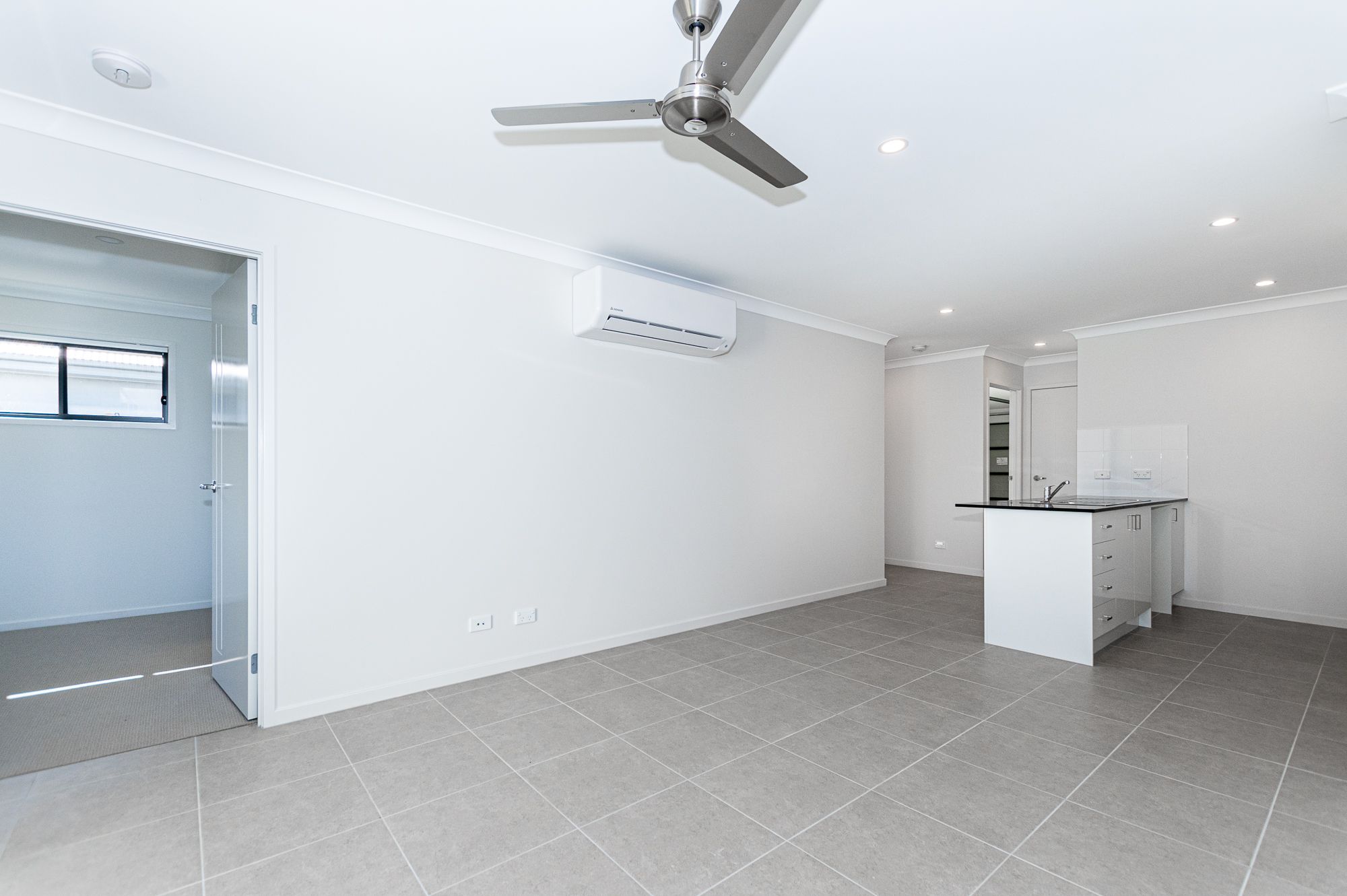 2/4 Annabelle Way, Gleneagle, QLD 4285