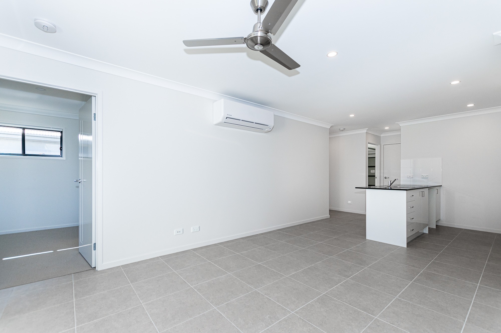 2/4 Annabelle Way, Gleneagle, QLD 4285
