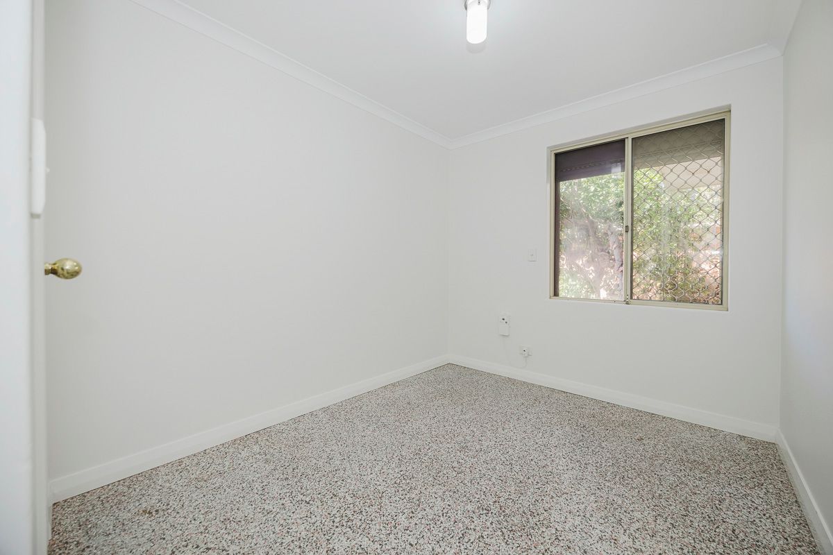 5/15 Brooks Drive — photo 3 of 27