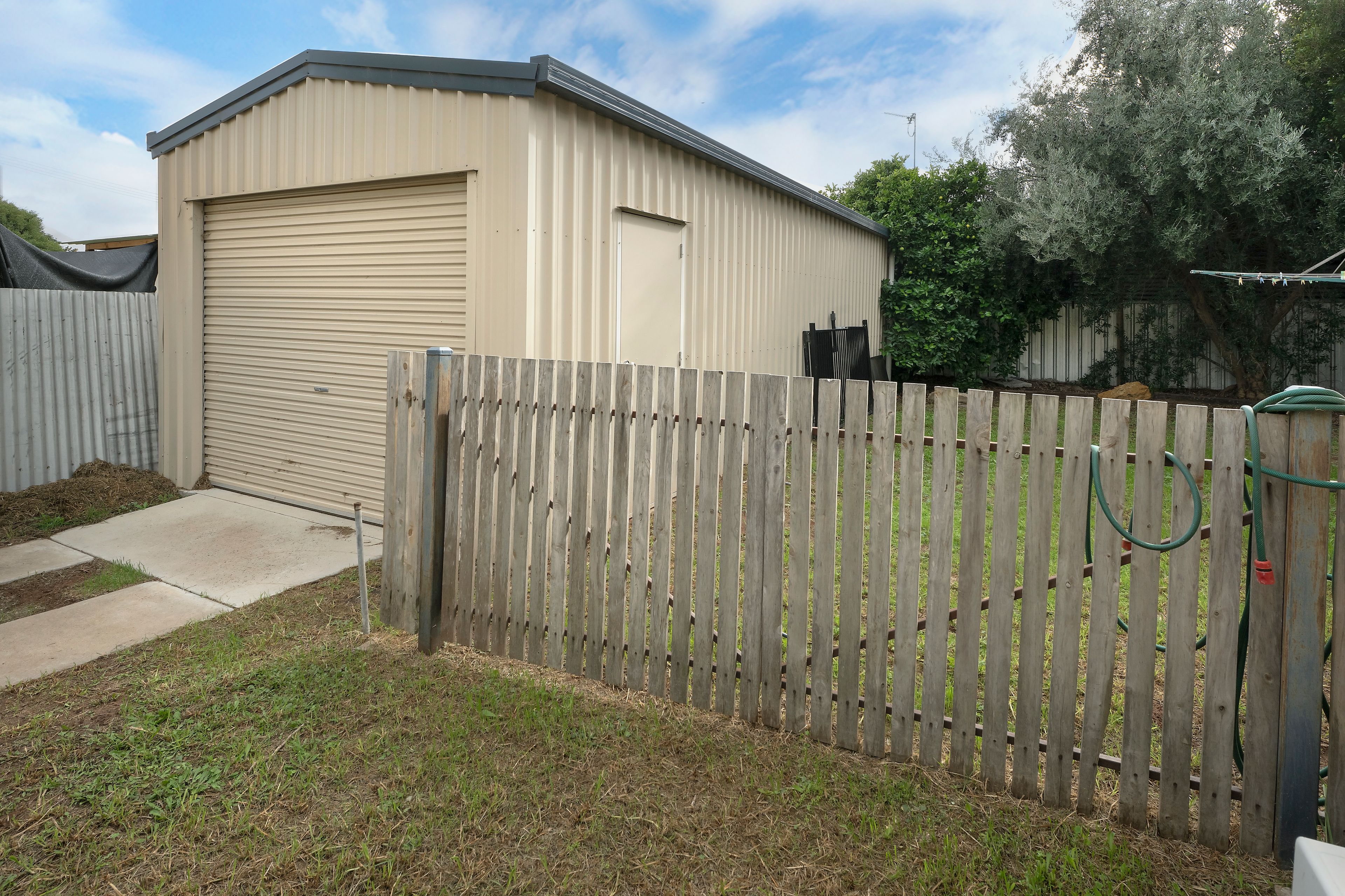 6 Buchan Street — photo 14 of 16