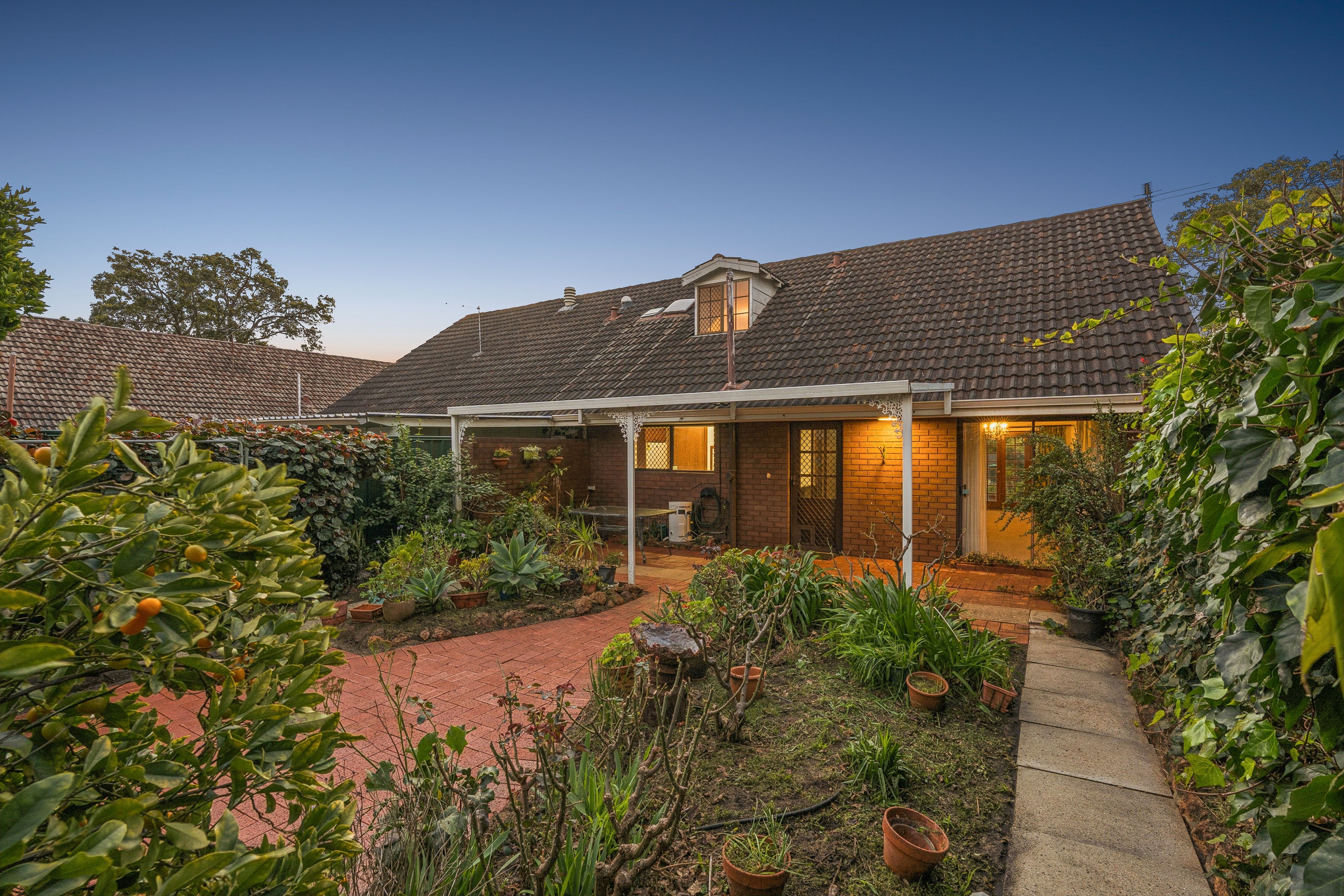 3/8 Shelley Road — photo 24 of 30