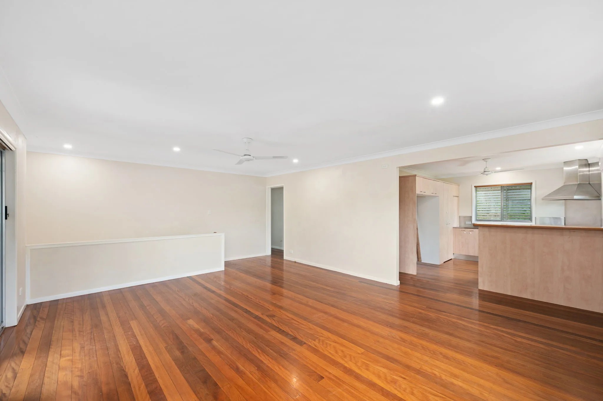 11 Algona Street, Holland Park West, QLD 4121