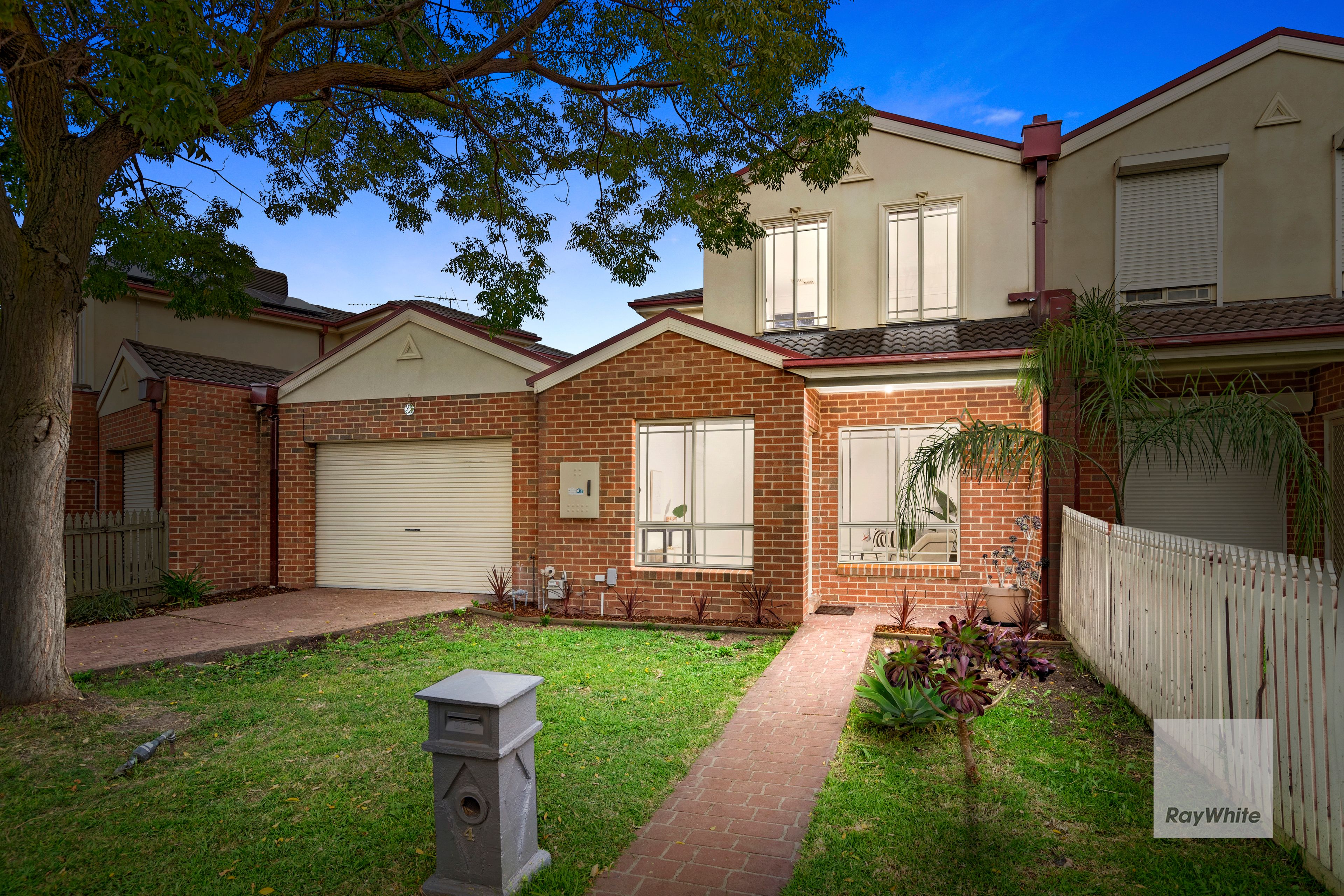 4 Benjamin Close, Bundoora VIC 3083