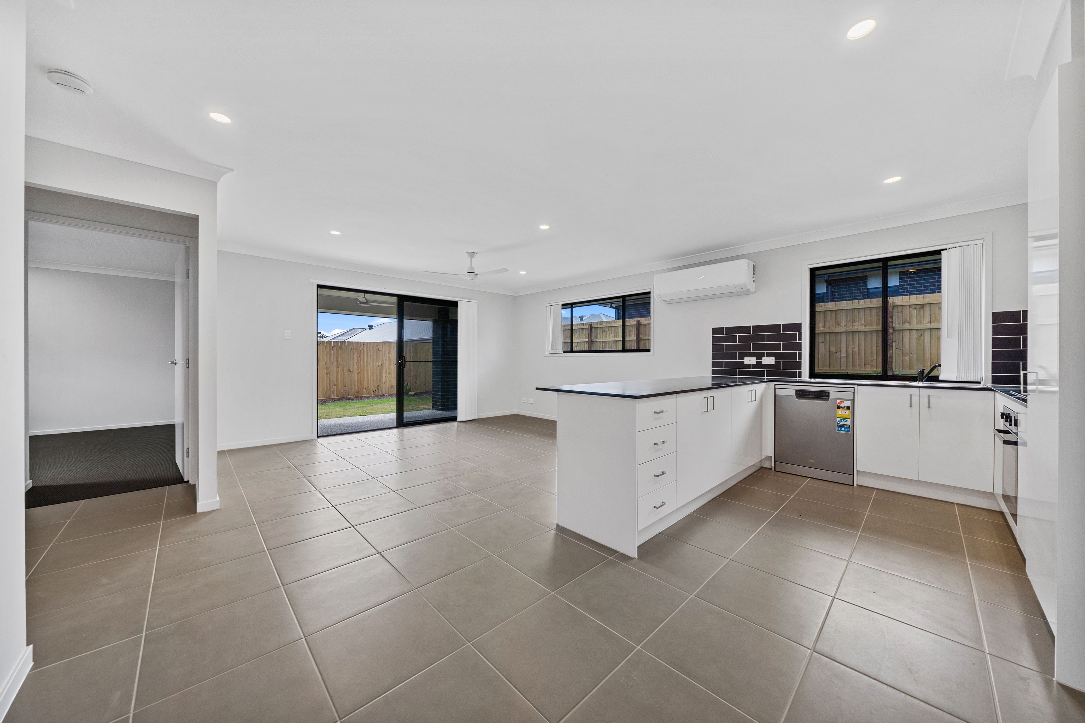 10 Cale Street — photo 5 of 13