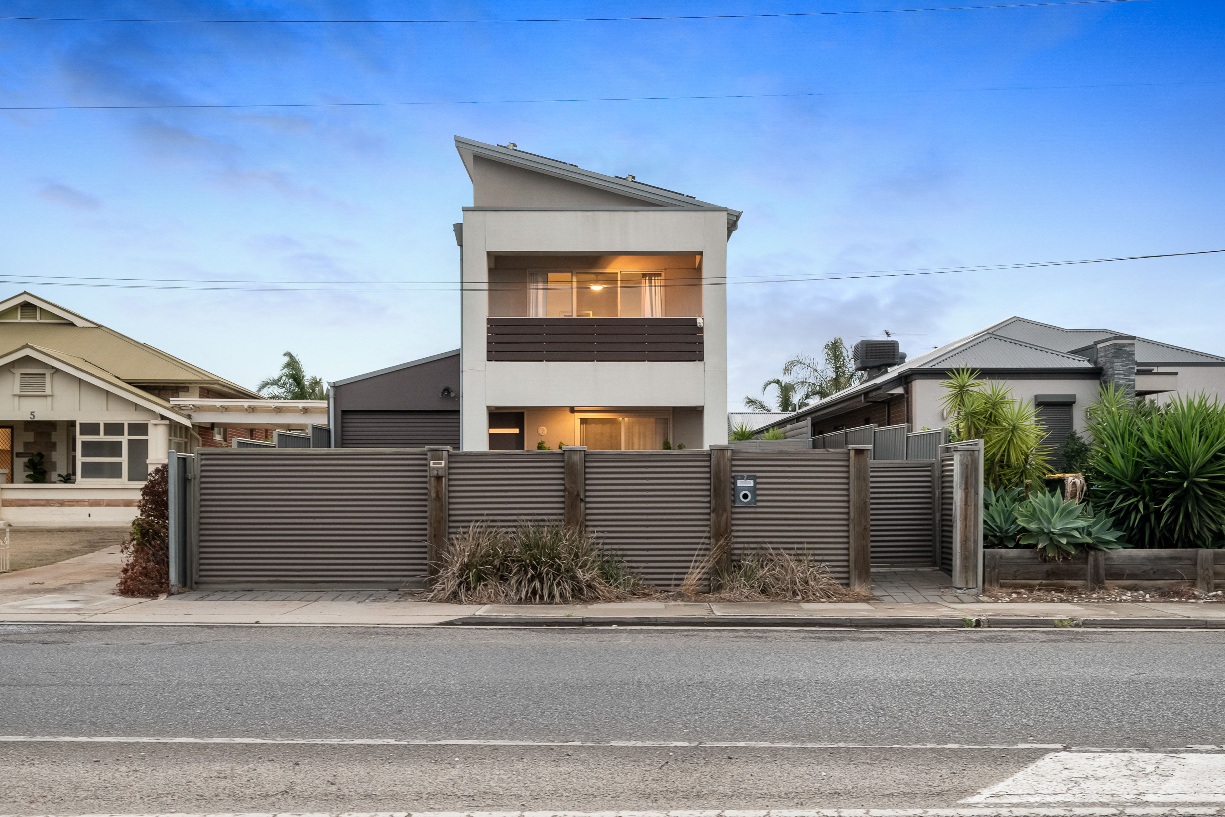 7 Military Road, Semaphore South, SA 5019