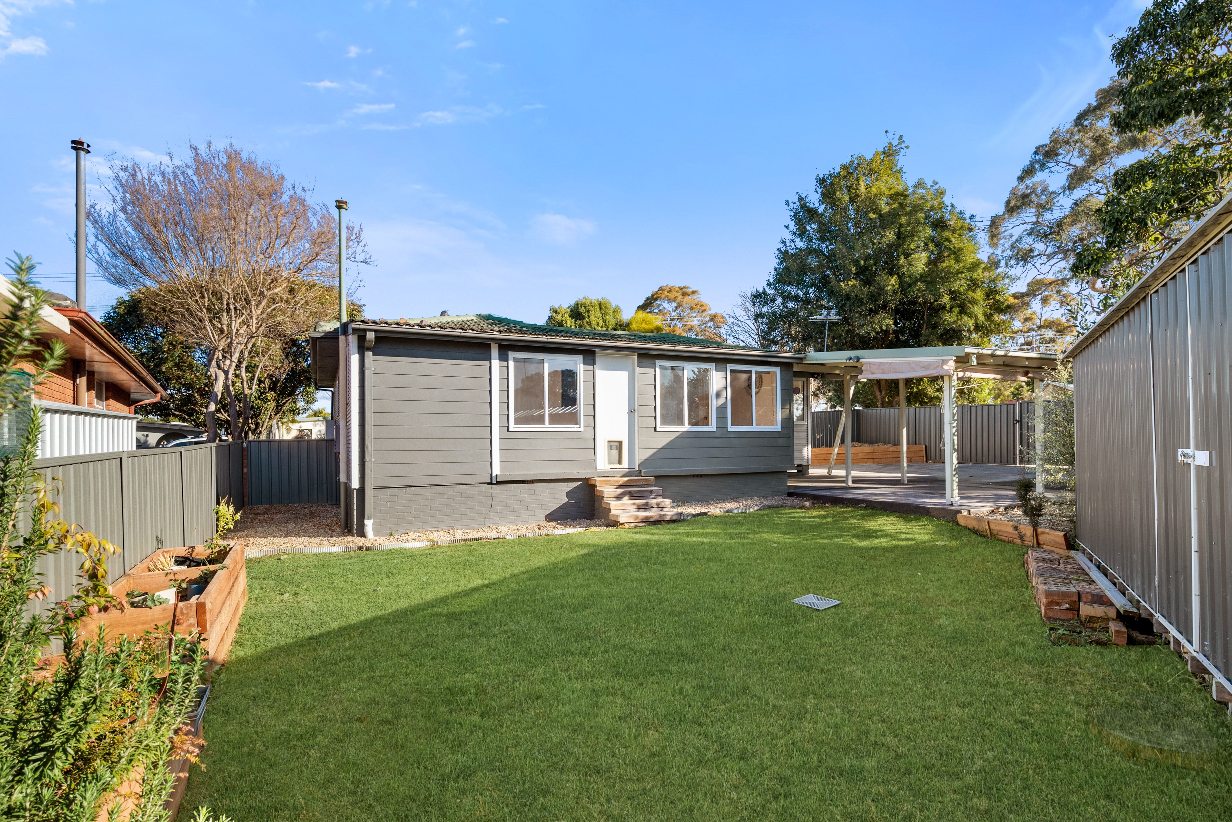 5 Campbellfield Avenue — photo 4 of 12