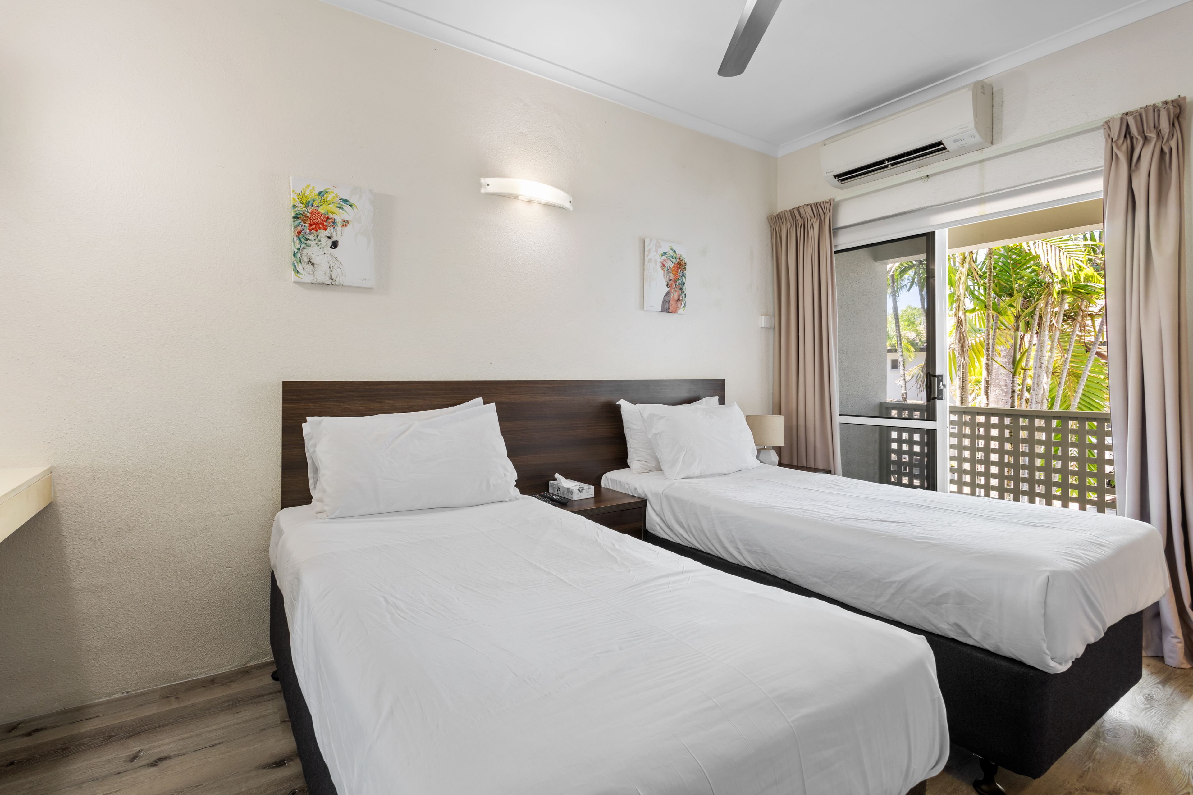 1/121-137 Port Douglas Road — photo 15 of 28