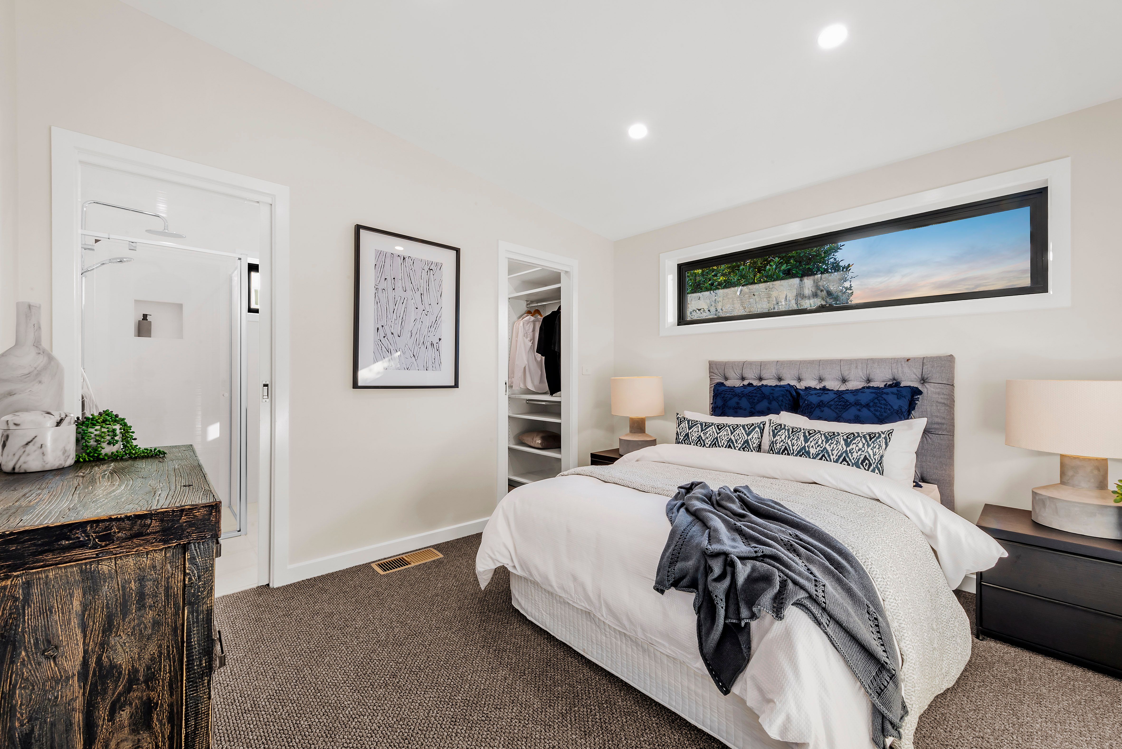 6 Lynwood Crescent — photo 9 of 13