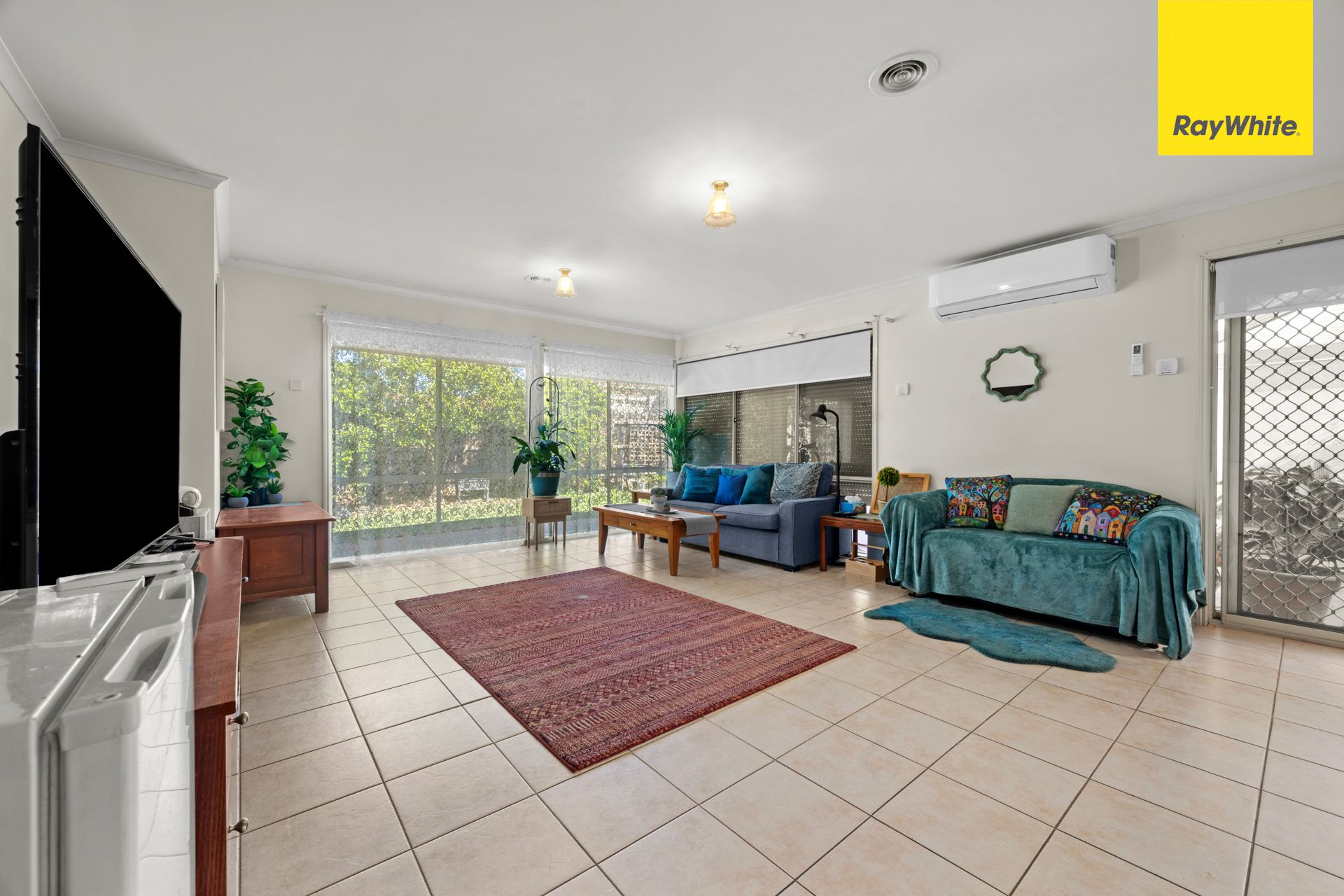 7 Hollydale Court — photo 14 of 21