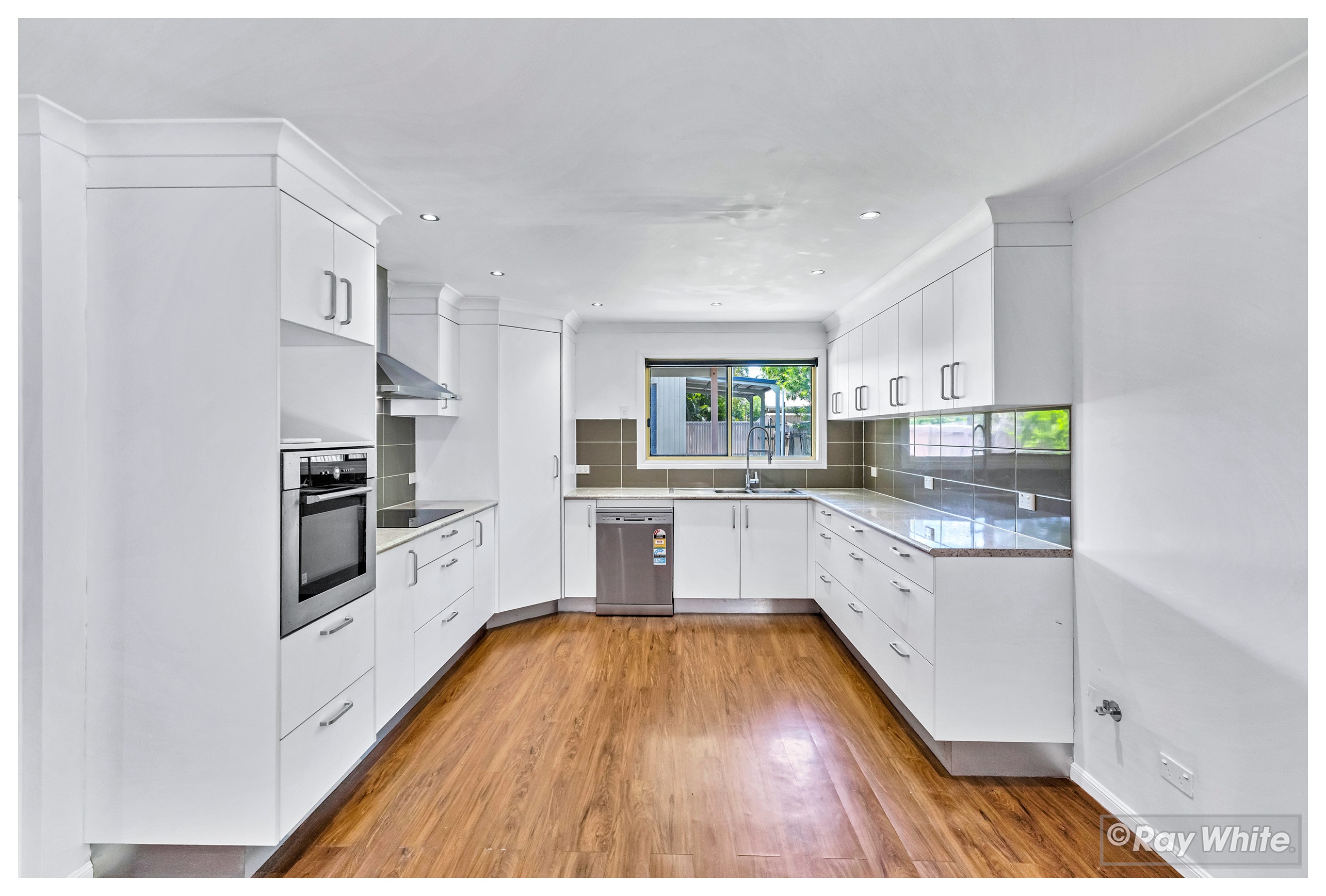 32 Oxford Street, Allenstown, QLD 4700