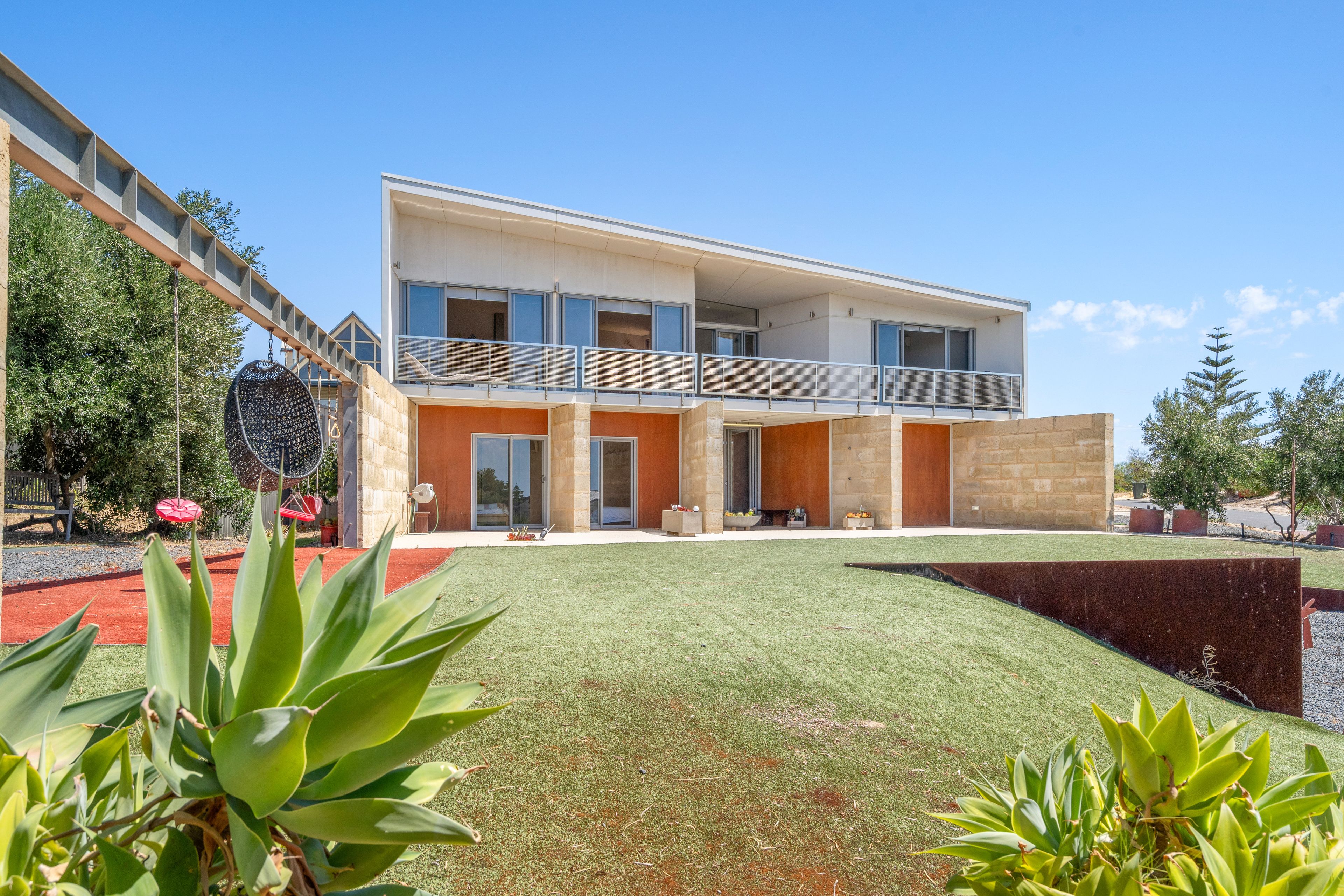 8 Ocean Blue Loop, Peppermint Grove Beach, WA 6271