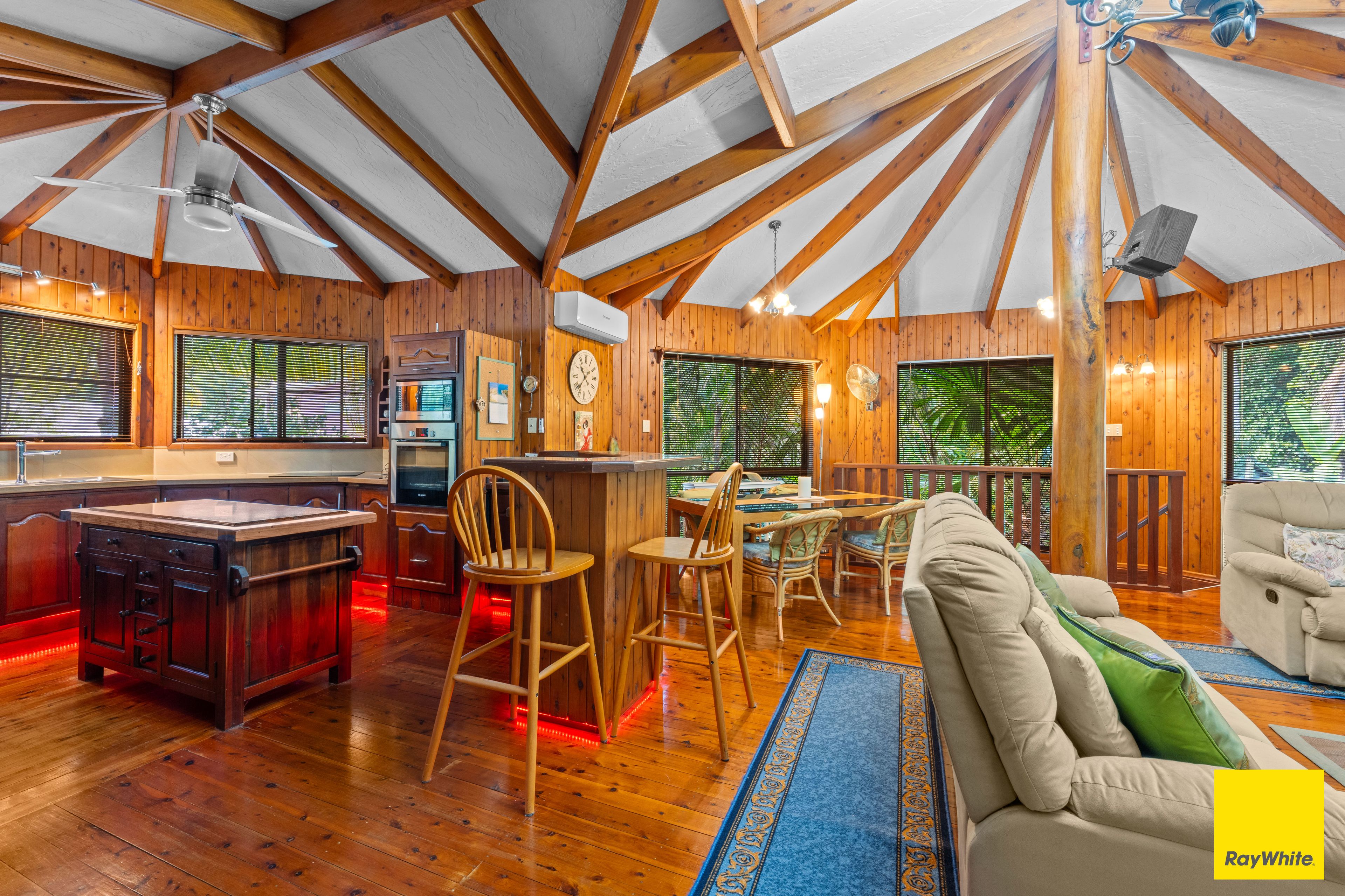 100 Hobson Drive, Brinsmead, QLD 4870