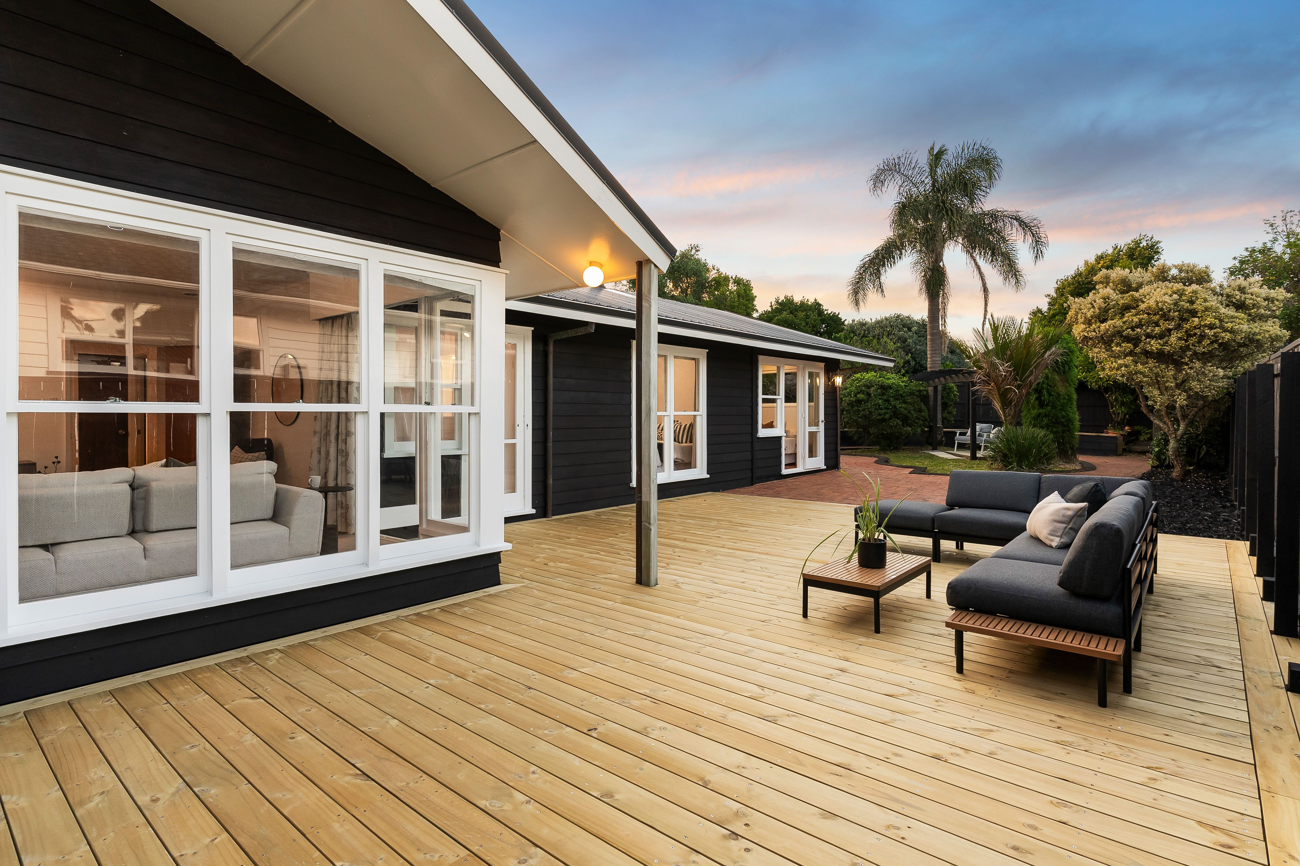 9 Tudward Glade, Hillcrest, North Shore City