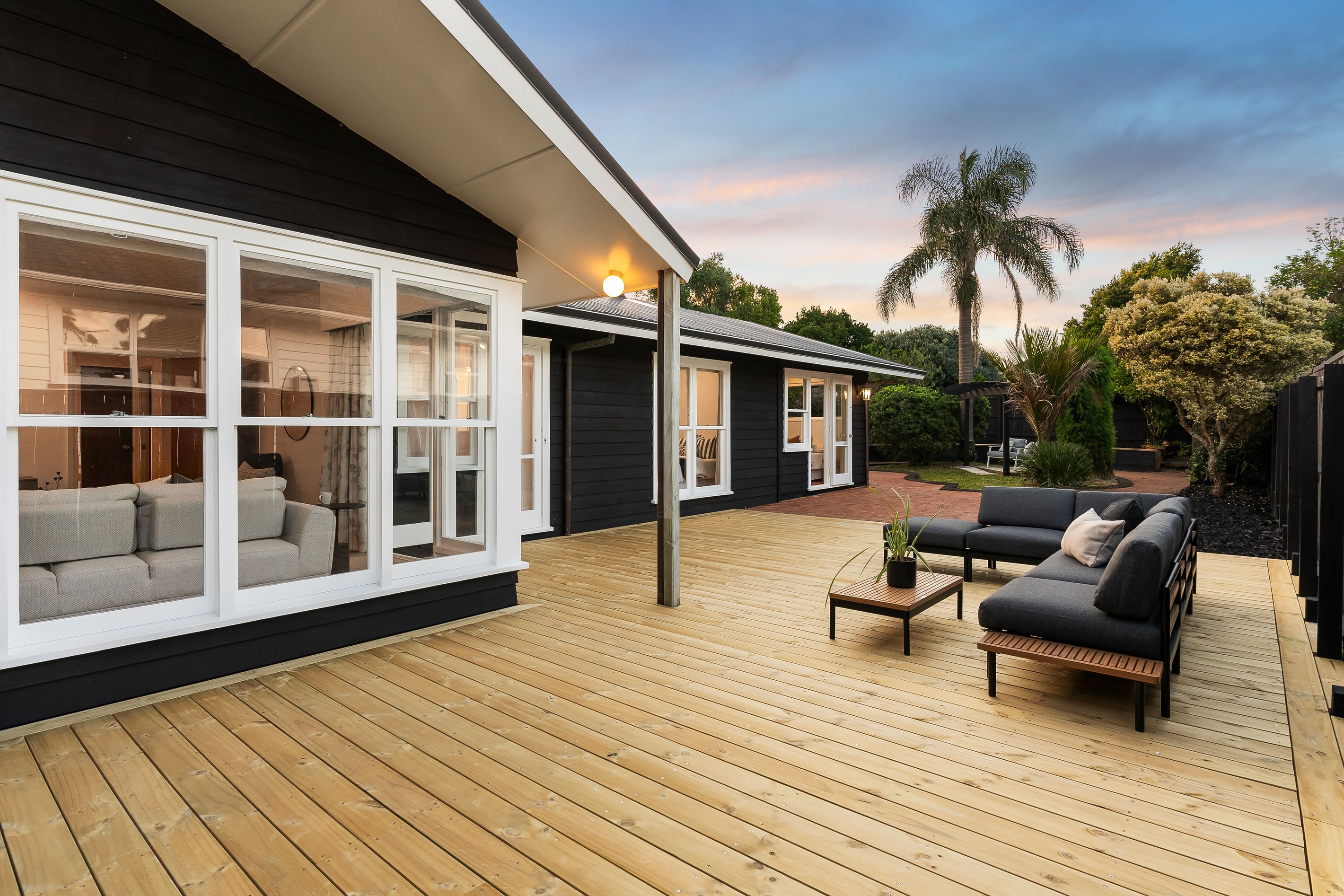 9 Tudward Glade, Hillcrest, North Shore City